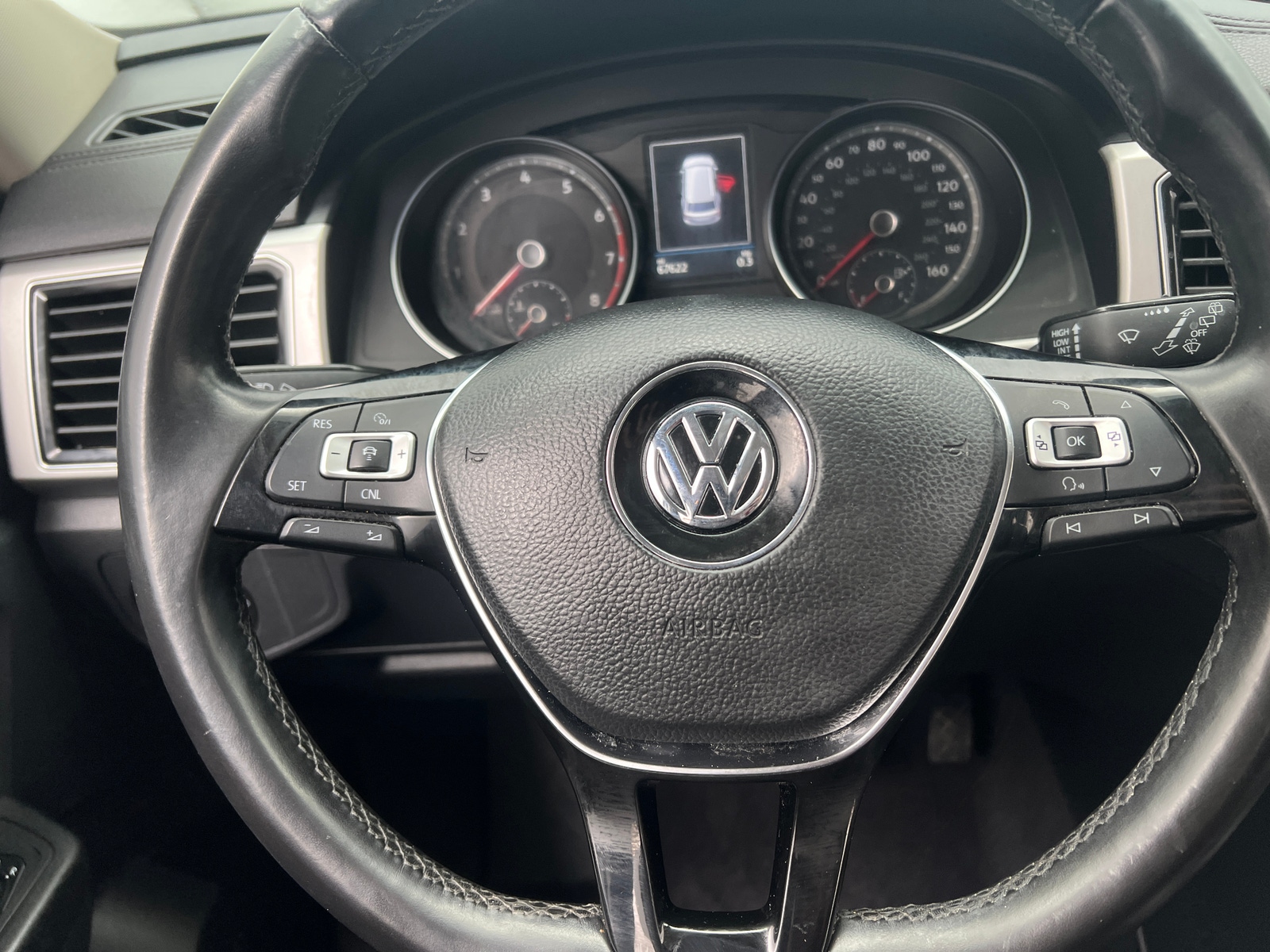 Thumbnail: 2018 Volkswagen Atlas - 4