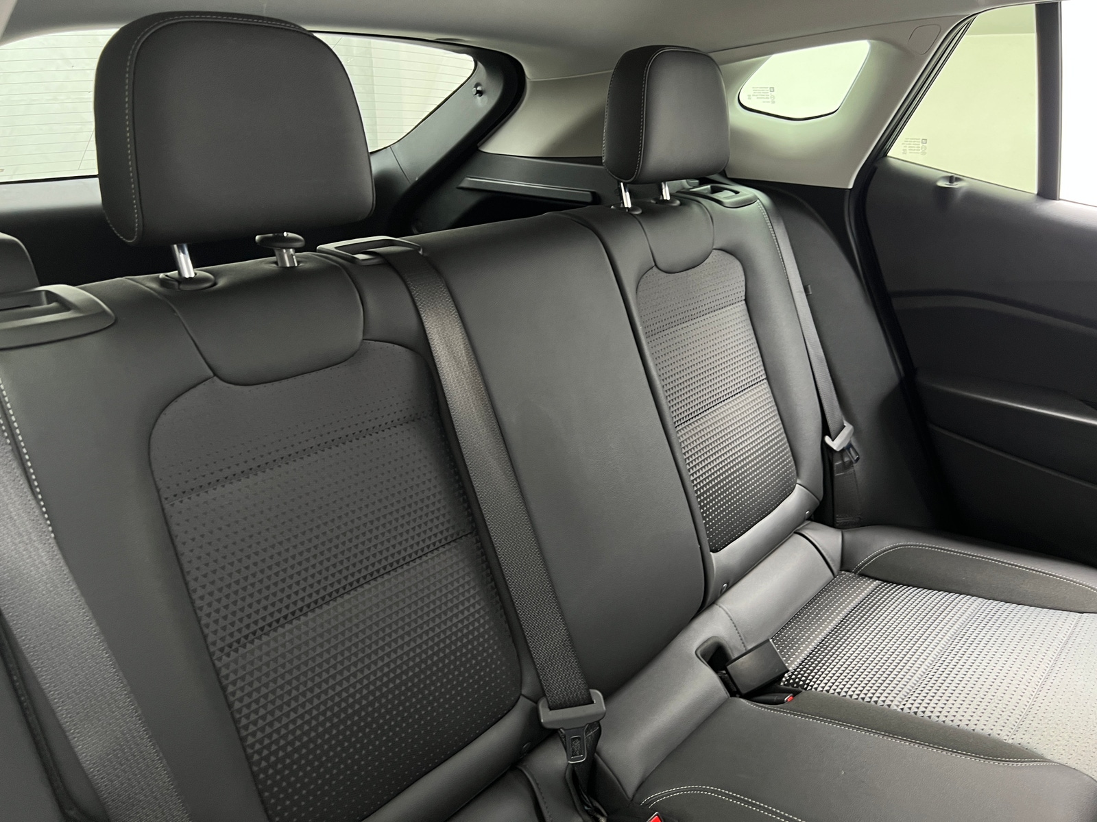 Thumbnail: 2025 Chevrolet Trax - 6