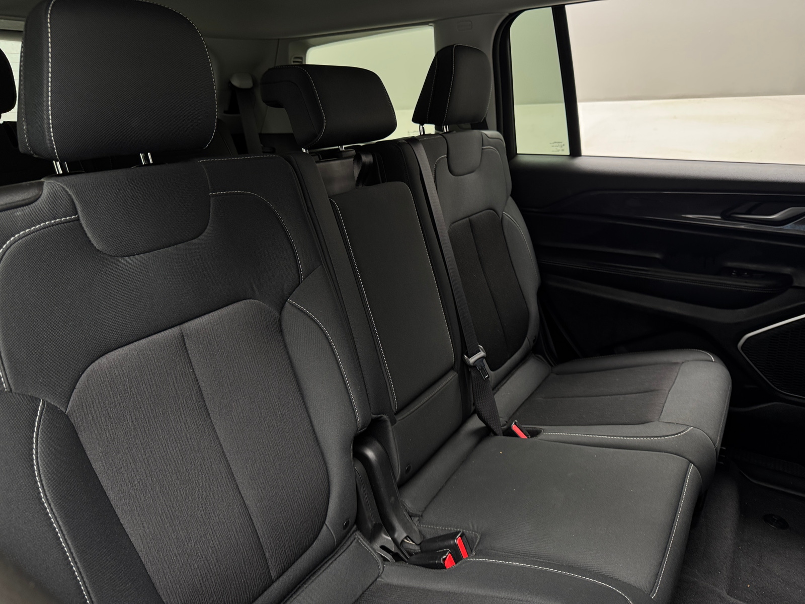 Thumbnail: 2022 Jeep Grand Cherokee L - 6