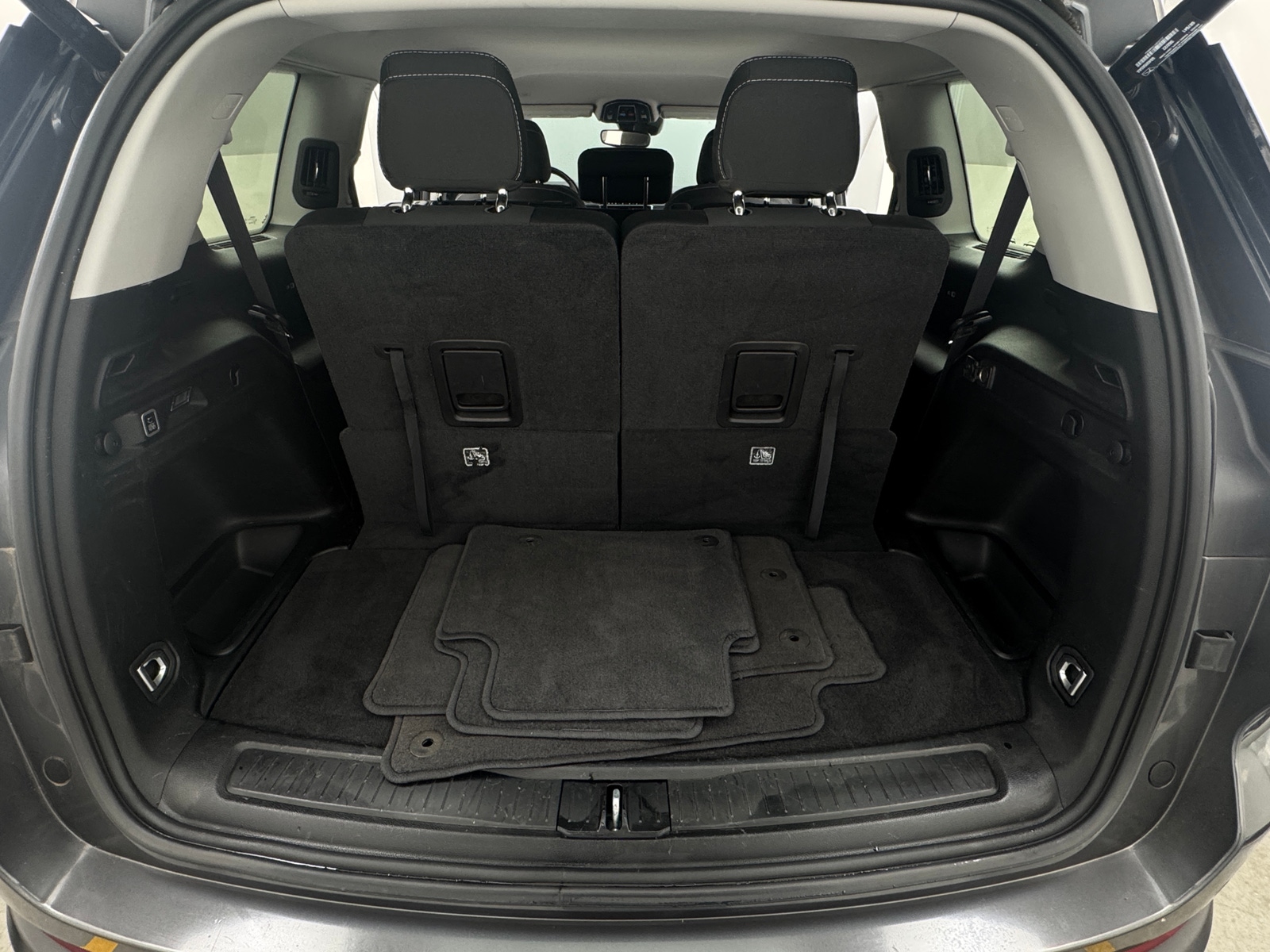 Thumbnail: 2022 Jeep Grand Cherokee L - 7