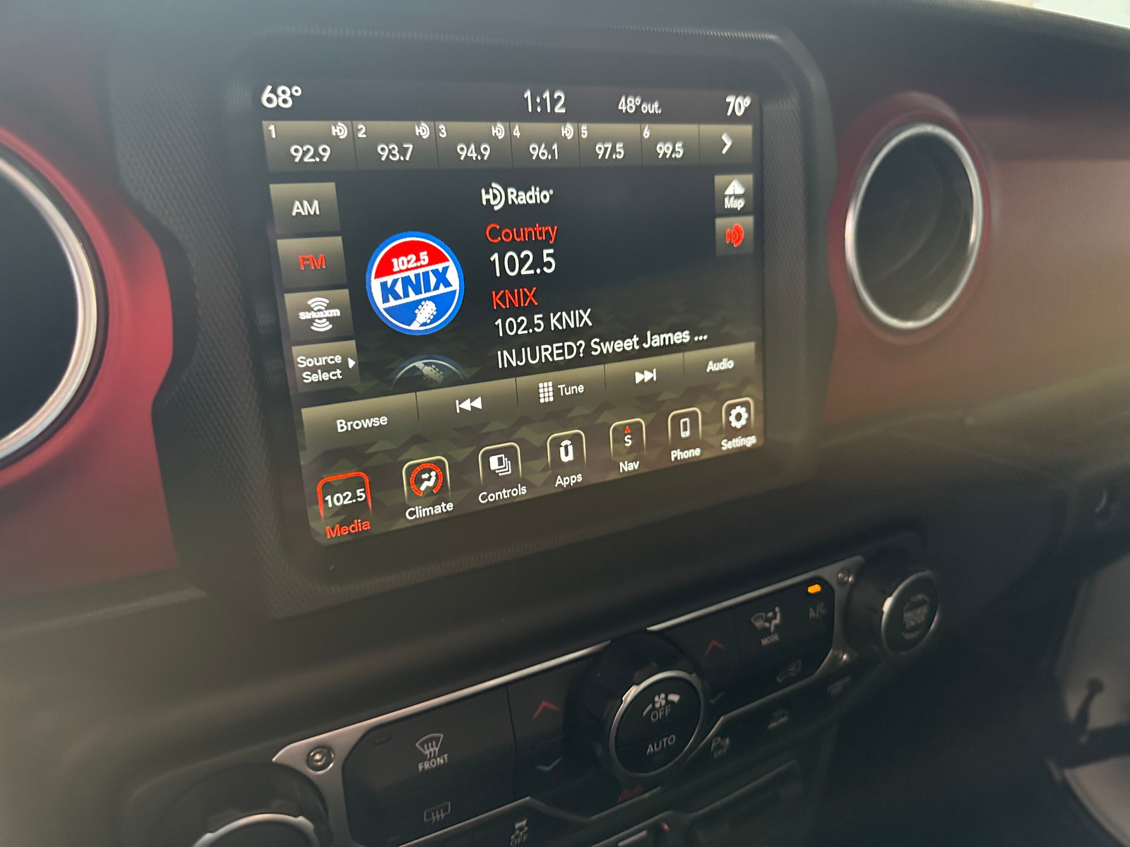 Thumbnail: 2021 Jeep Gladiator - 3