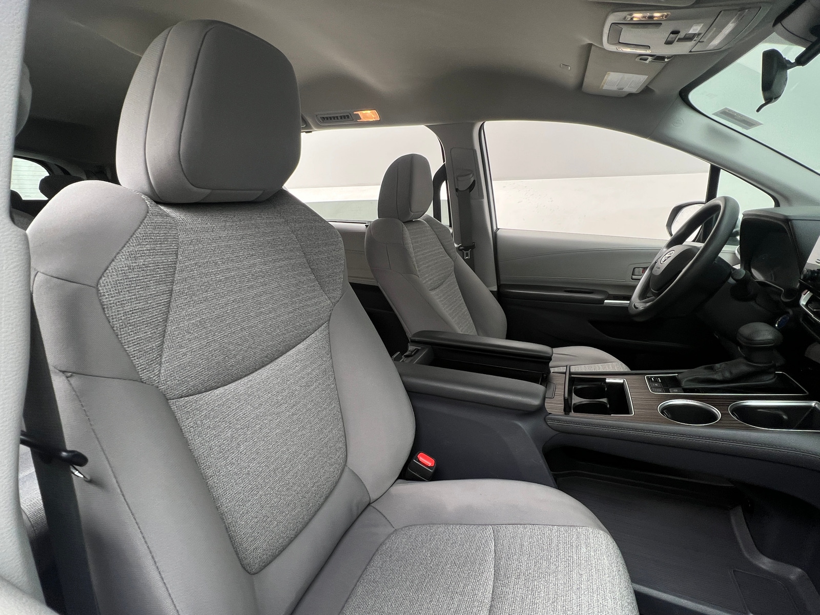 Thumbnail: 2023 Toyota Sienna - 2