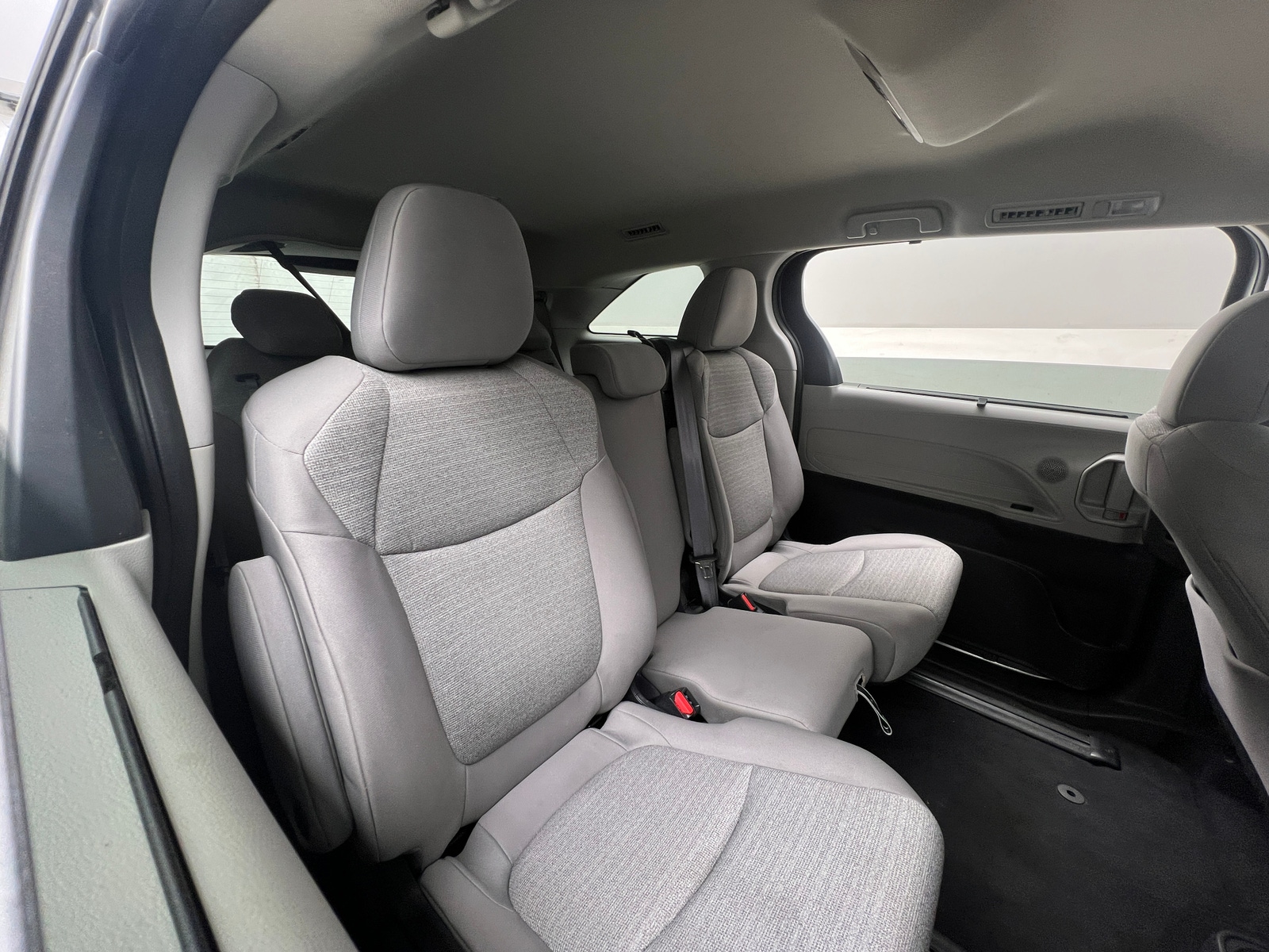 Thumbnail: 2023 Toyota Sienna - 6