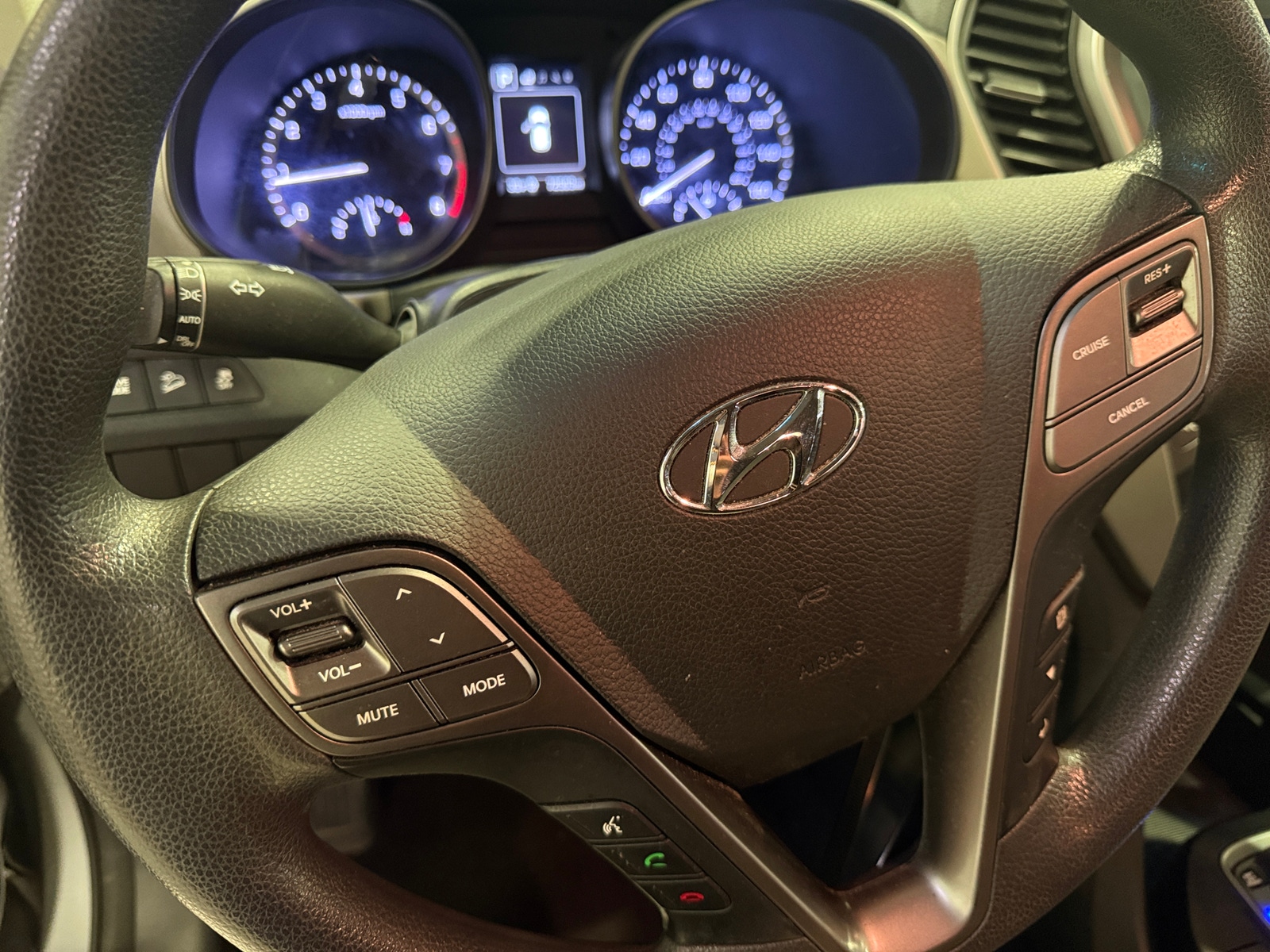 Thumbnail: 2017 Hyundai Santa Fe - 5