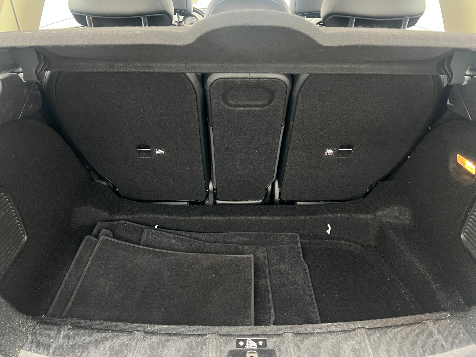 Thumbnail: 2015 MINI Cooper Countryman - 6