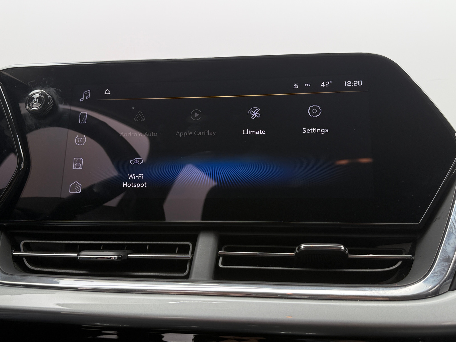 Thumbnail: 2025 Chevrolet Trax - 4