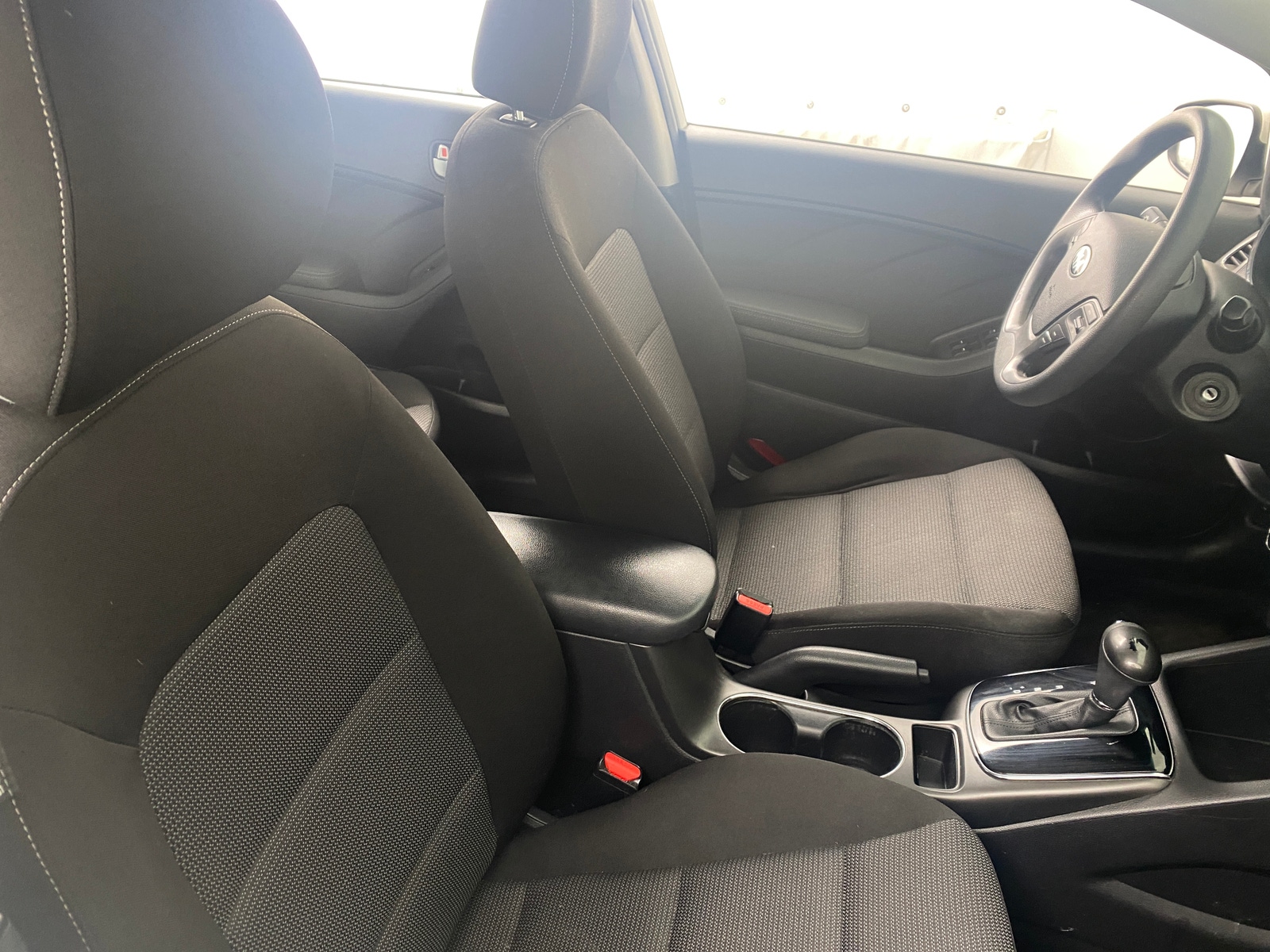 Thumbnail: 2017 Kia Forte - 2