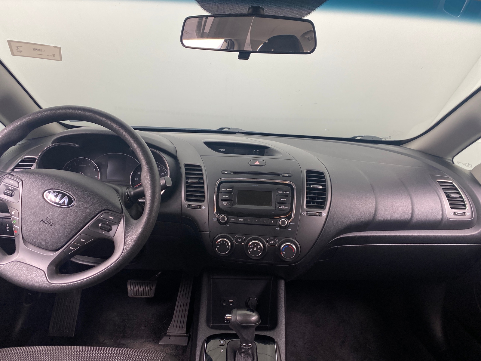 Thumbnail: 2017 Kia Forte - 3