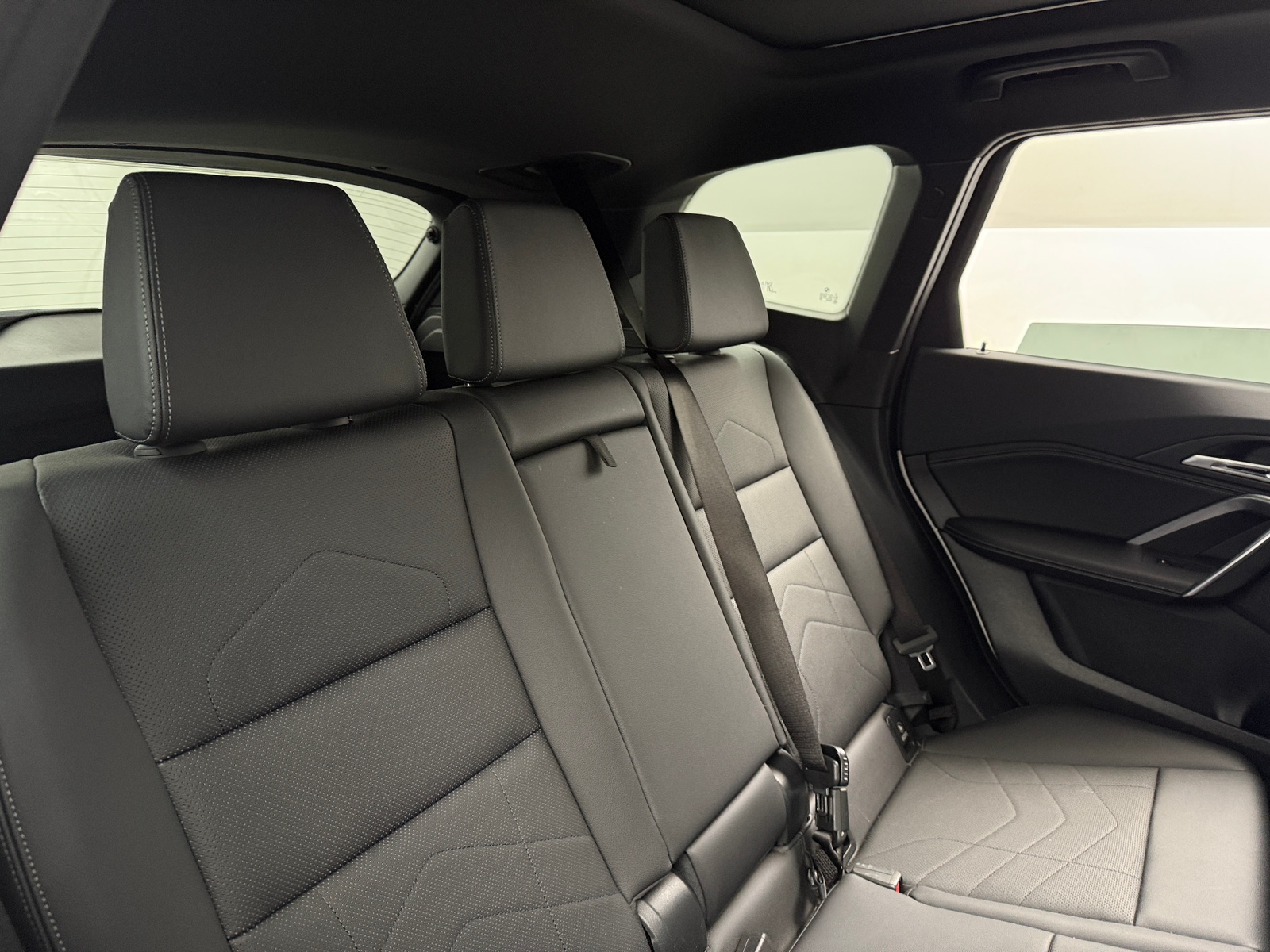 Thumbnail: 2023 BMW X1 - 5