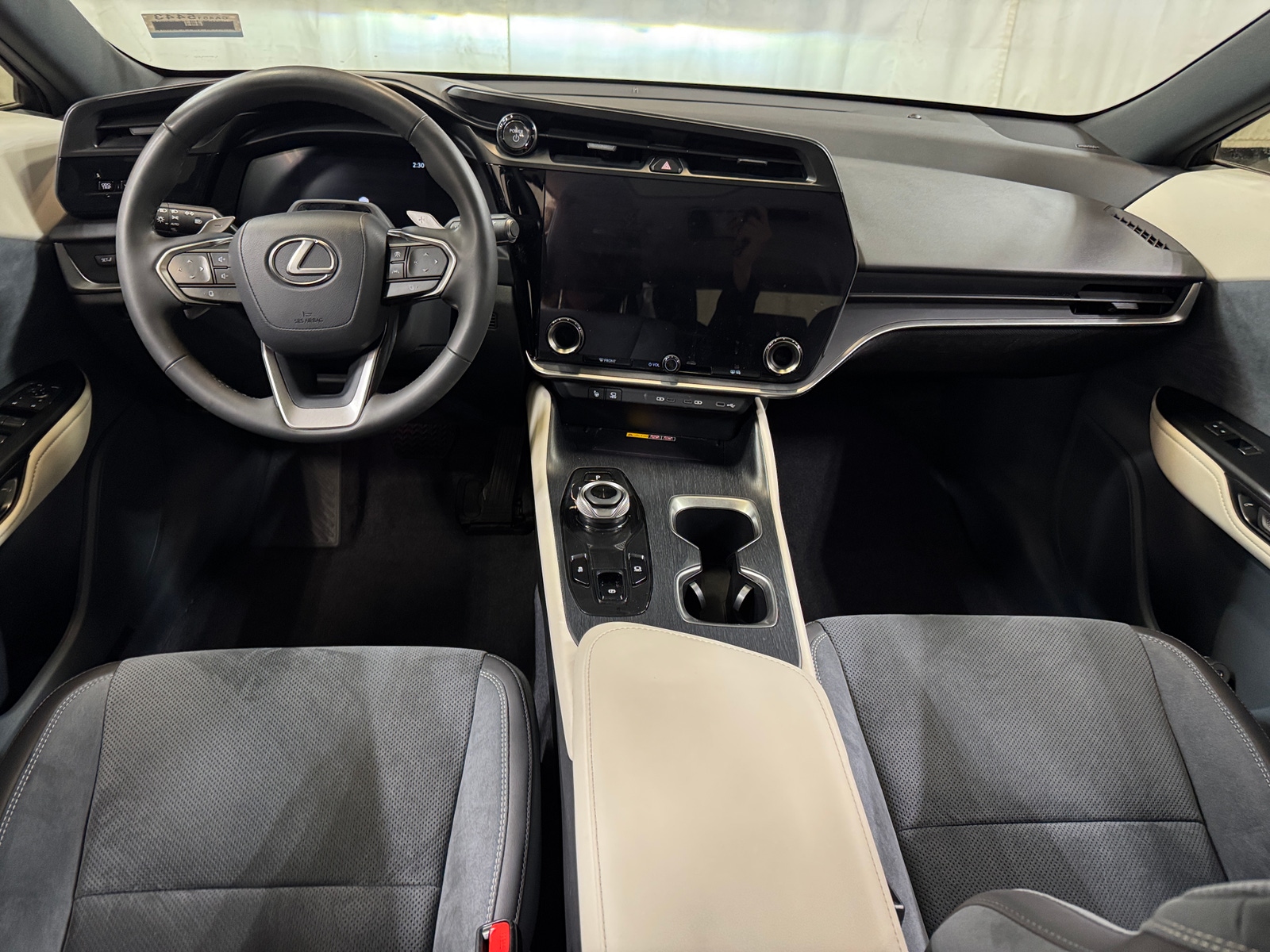 Thumbnail: 2023 Lexus RZ - 3