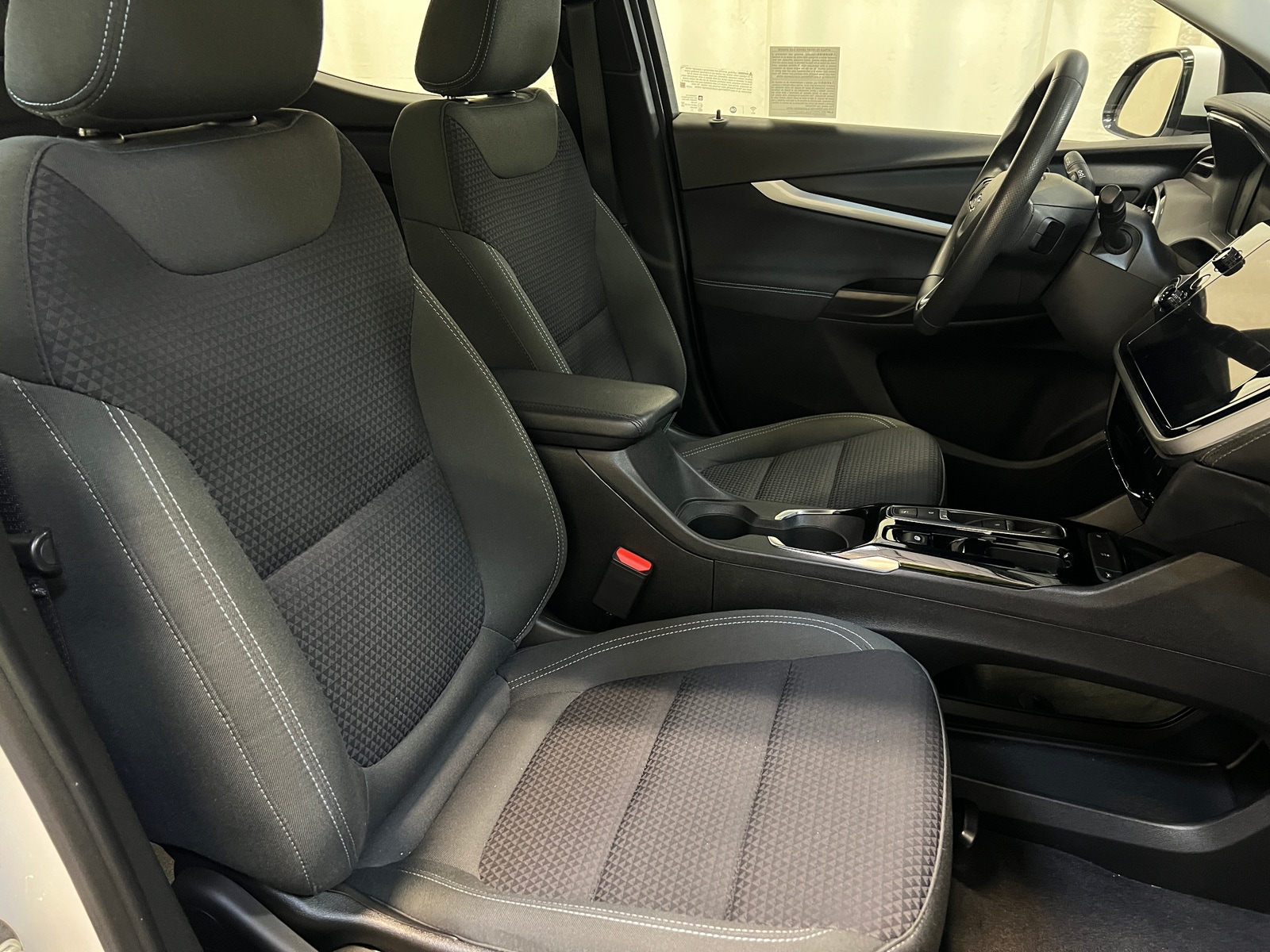 Thumbnail: 2022 Chevrolet Bolt EUV - 2