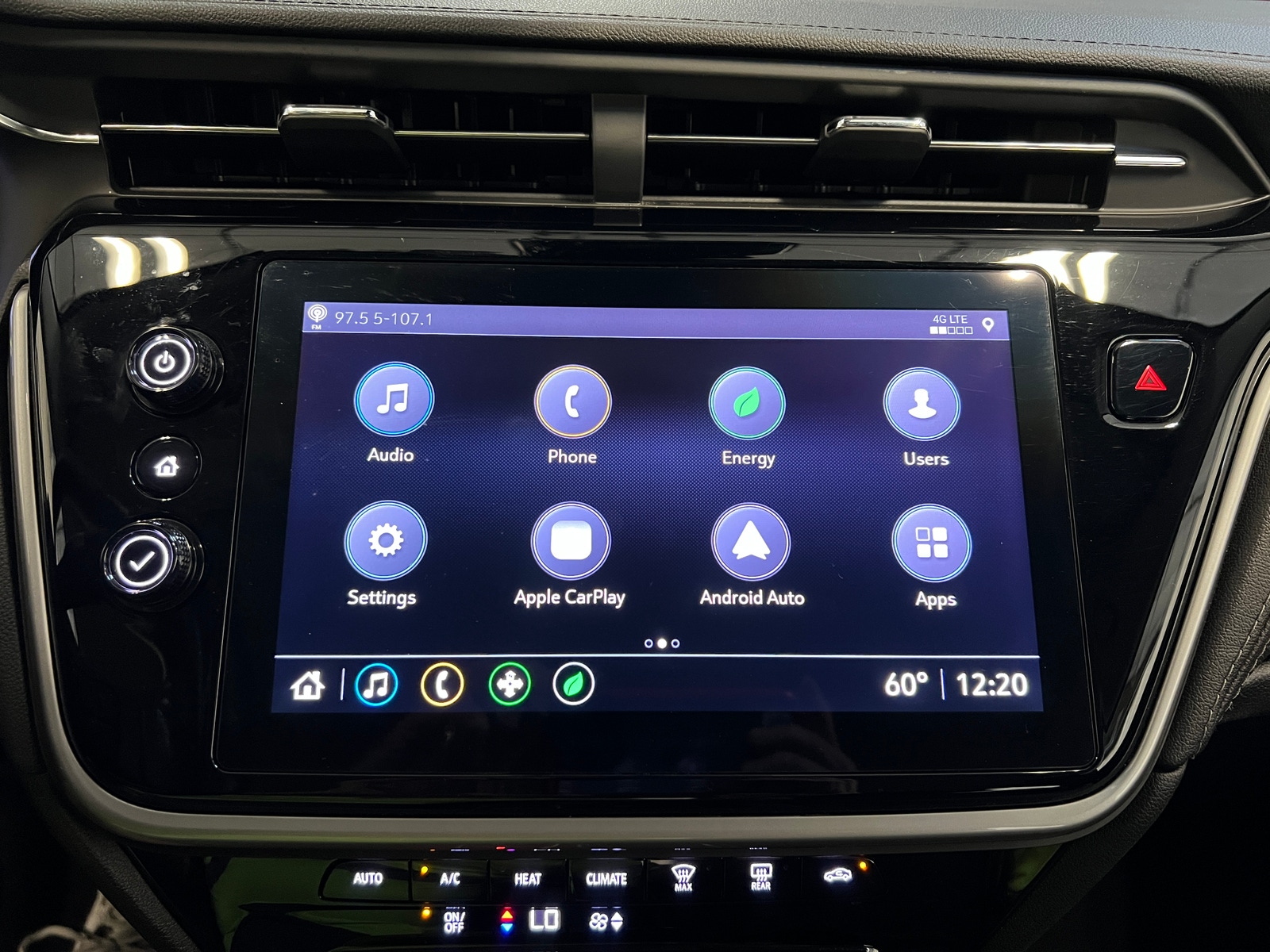 Thumbnail: 2022 Chevrolet Bolt EUV - 4