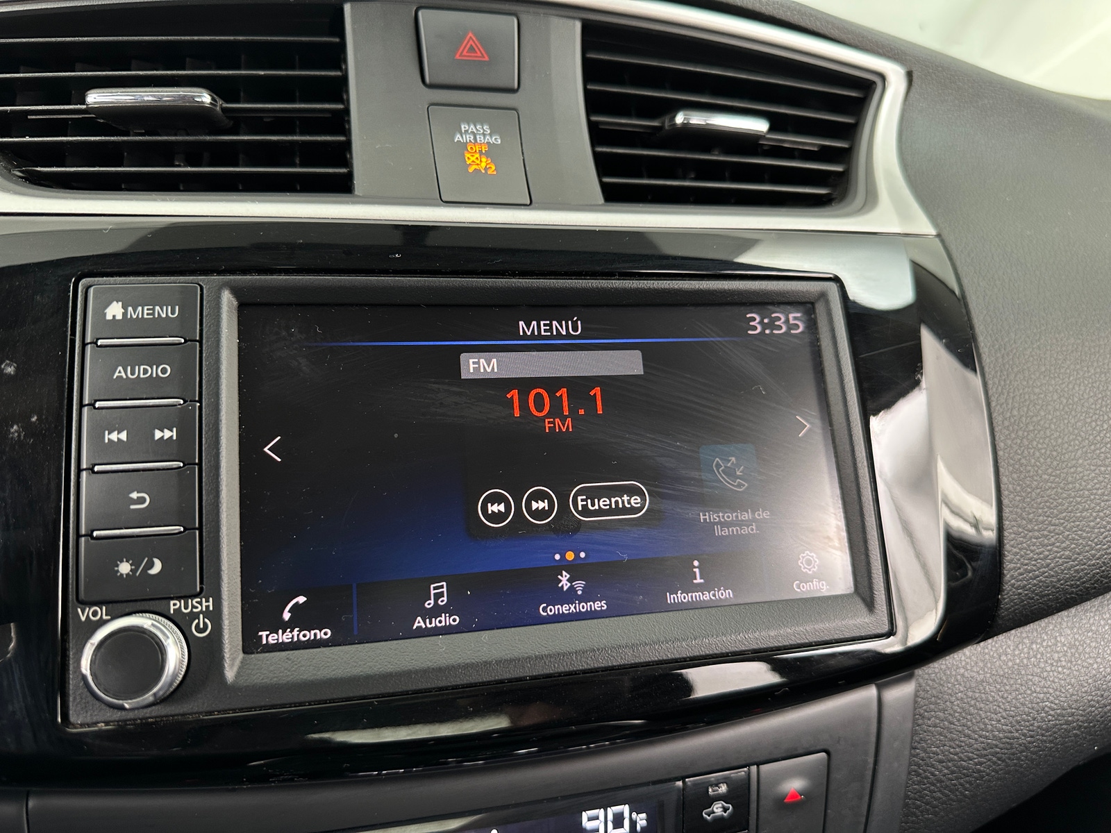 Thumbnail: 2019 Nissan Sentra - 4