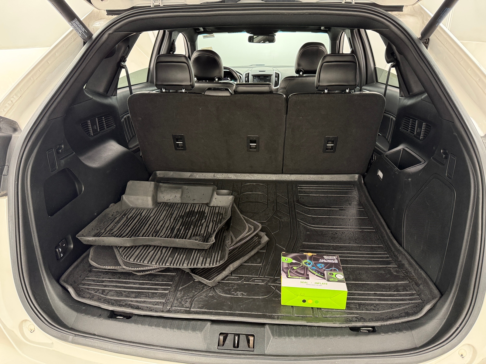 Thumbnail: 2019 Ford Edge - 6