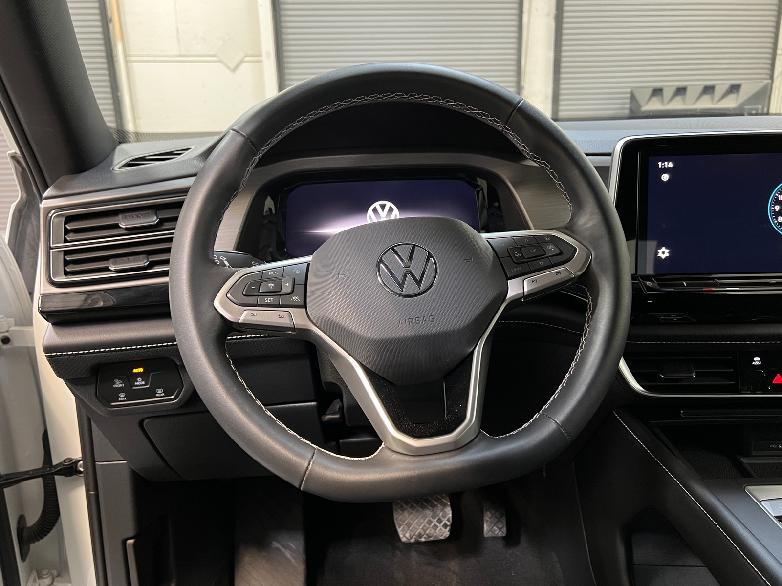 Thumbnail: 2024 Volkswagen Atlas - 4