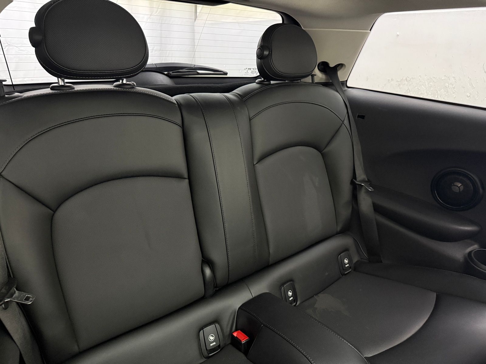 Thumbnail: 2016 MINI Cooper Hardtop - 5