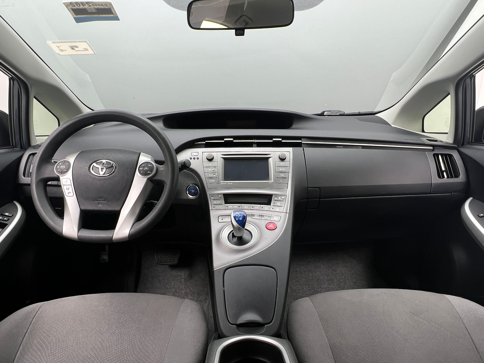 Thumbnail: 2015 Toyota Prius - 3