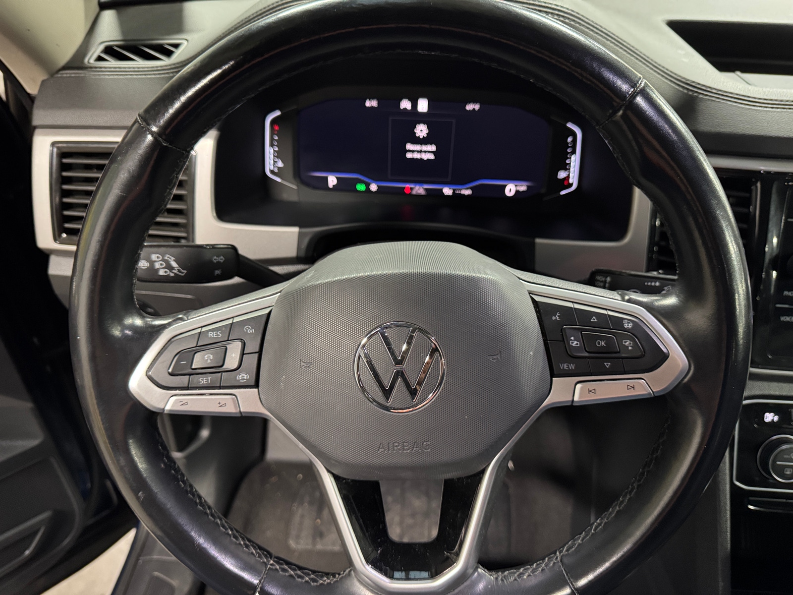 Thumbnail: 2021 Volkswagen Atlas - 4