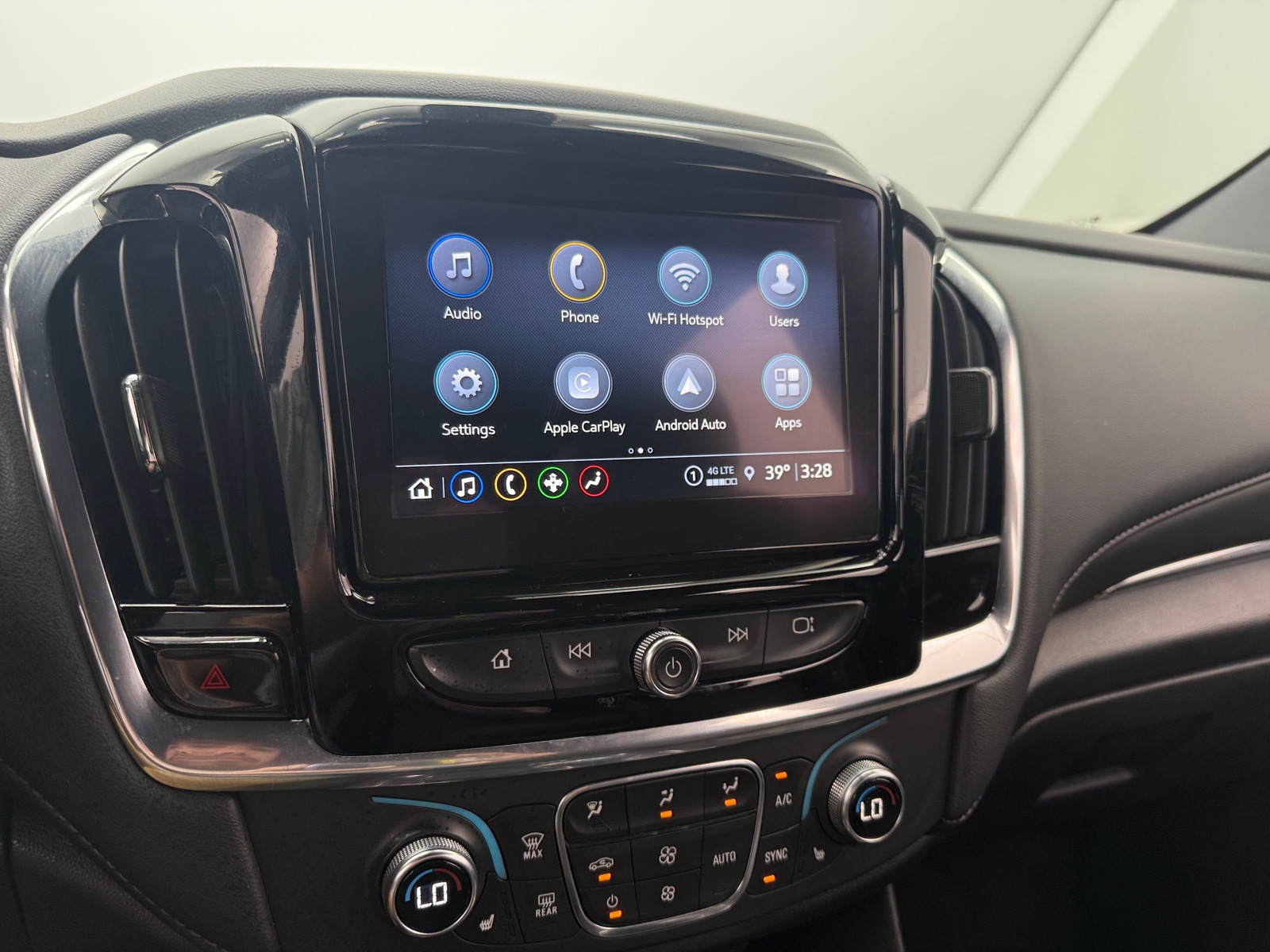 Thumbnail: 2023 Chevrolet Traverse - 4