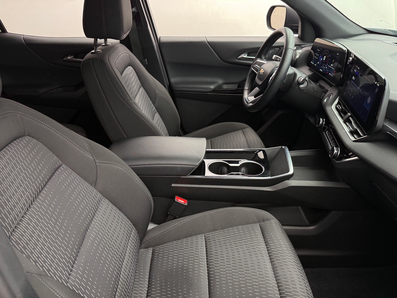 Thumbnail: 2025 Chevrolet Equinox - 2