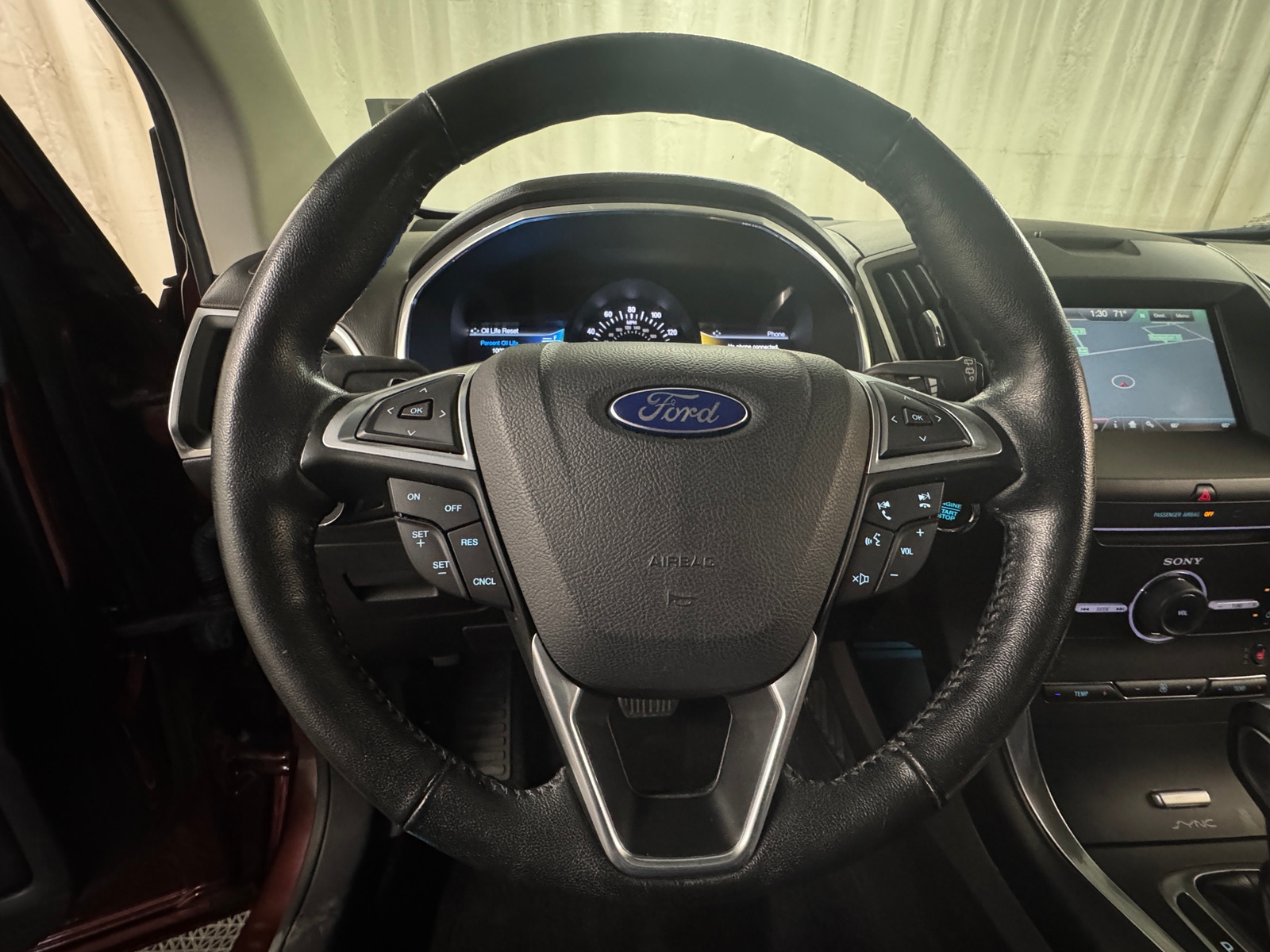 Thumbnail: 2015 Ford Edge - 4