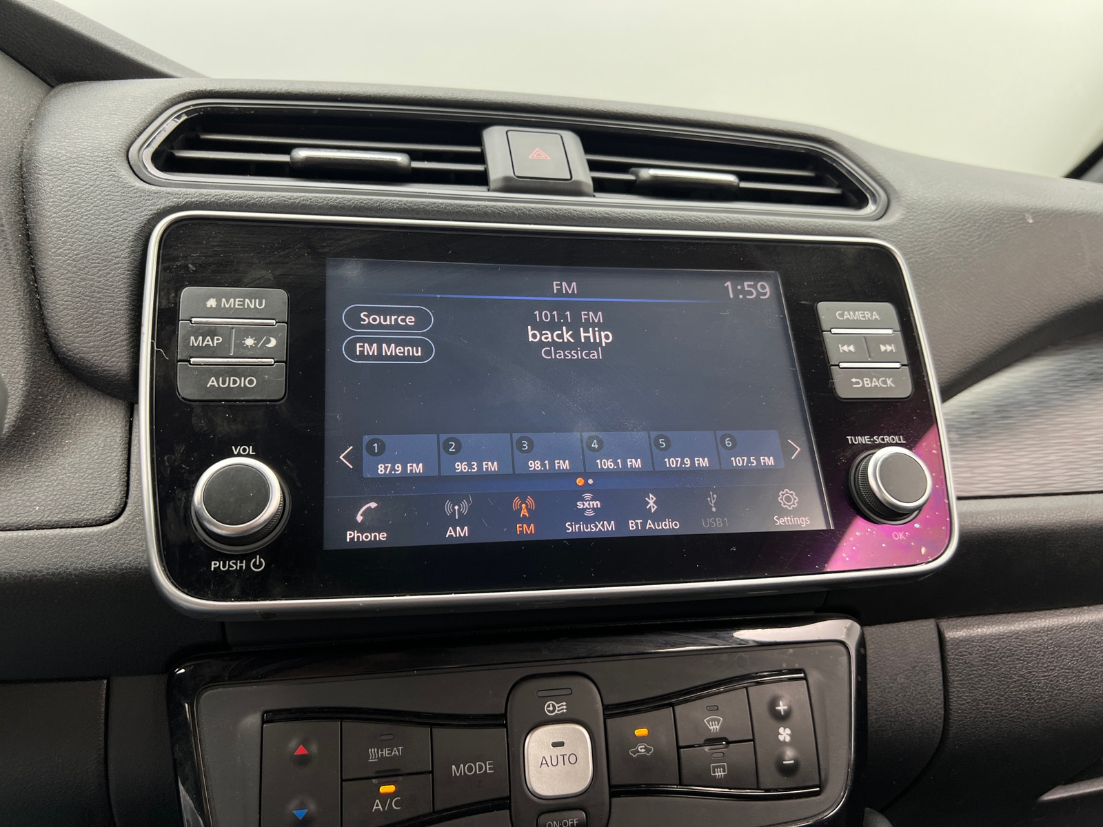 Thumbnail: 2021 Nissan Leaf - 4