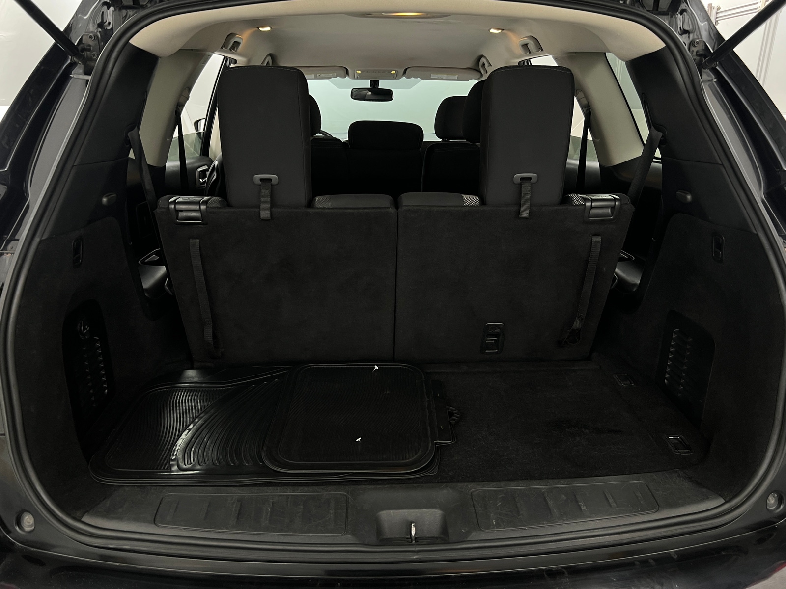 Thumbnail: 2020 Nissan Pathfinder - 7