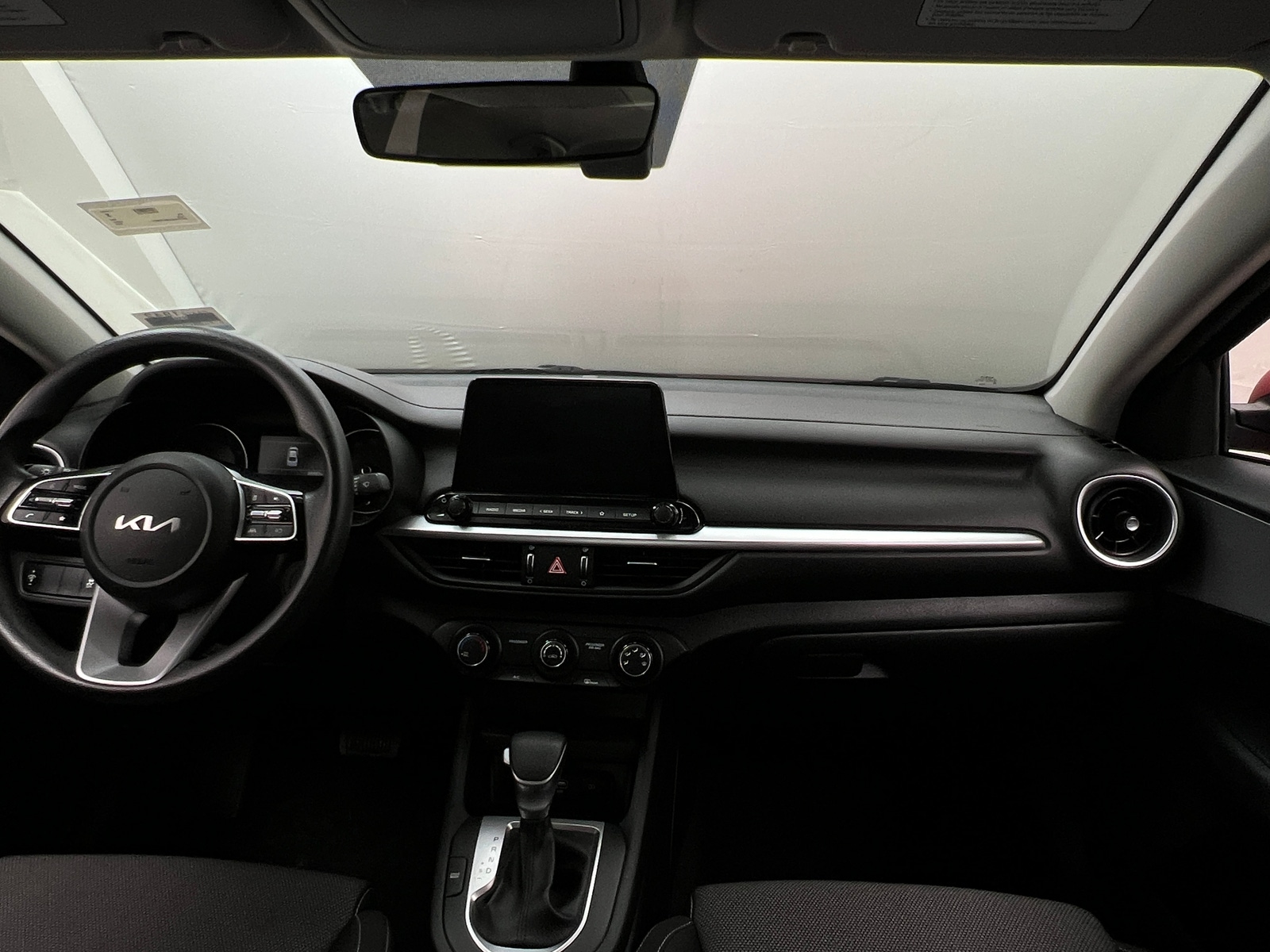 Thumbnail: 2024 Kia Forte - 3