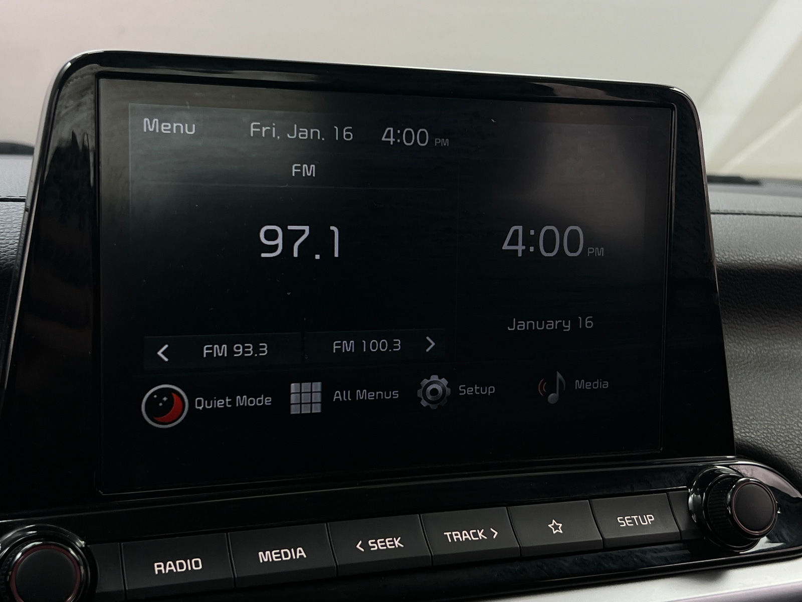 Thumbnail: 2024 Kia Forte - 4