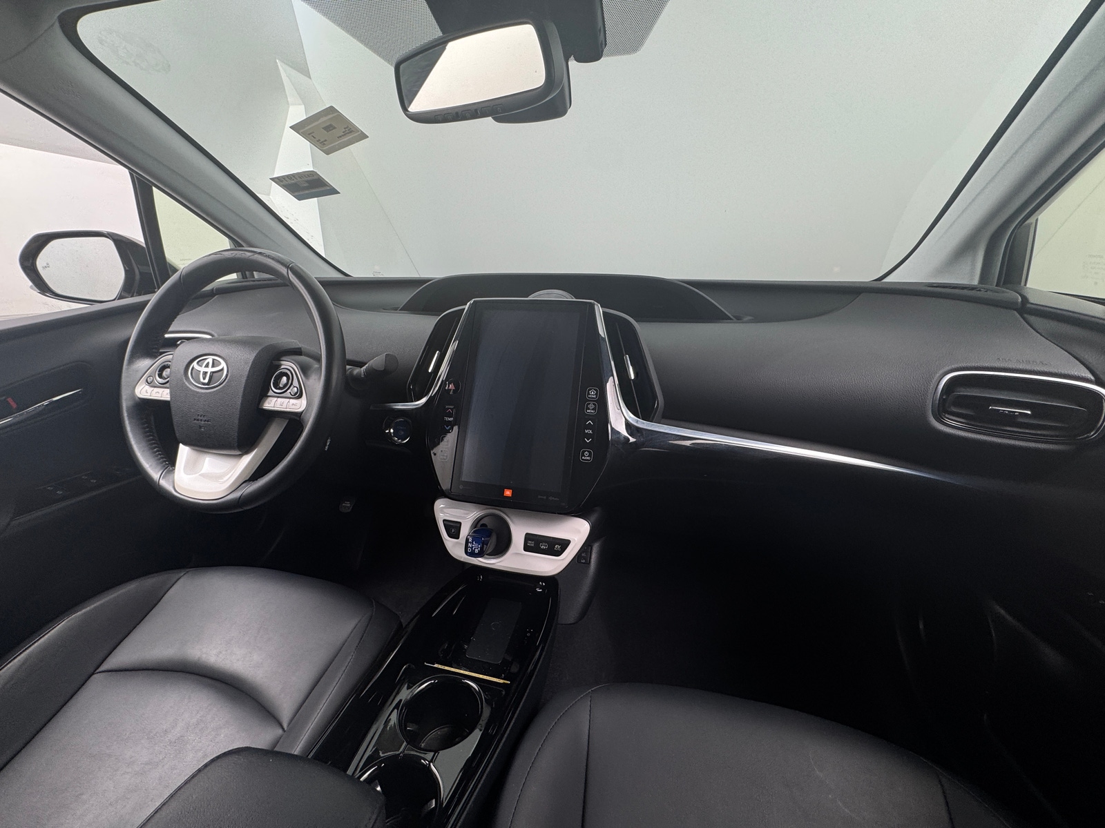 Thumbnail: 2017 Toyota Prius Prime - 3