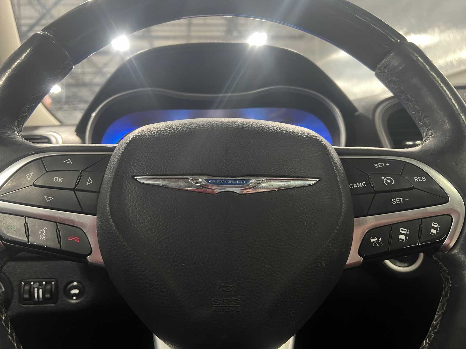 Thumbnail: 2015 Chrysler 300 - 4