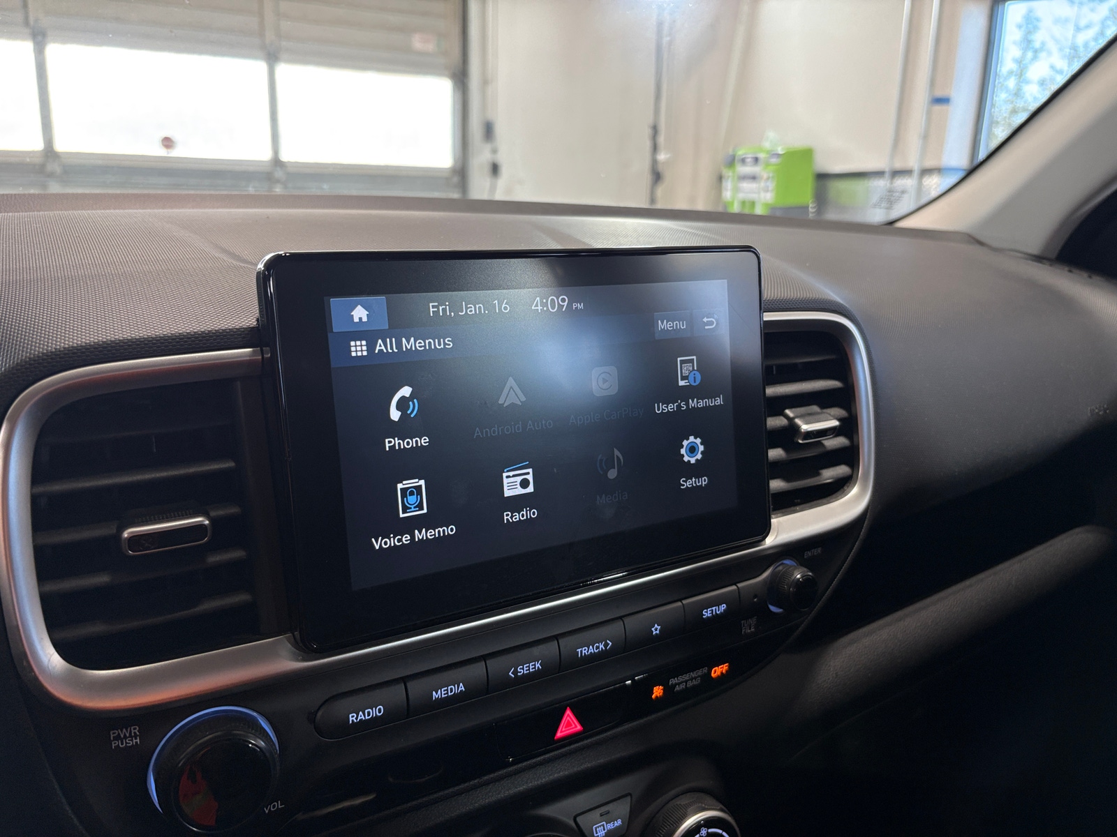 Thumbnail: 2021 Hyundai Venue - 4