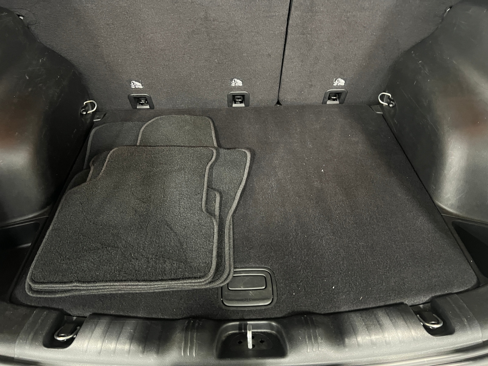 Thumbnail: 2023 Jeep Compass - 7