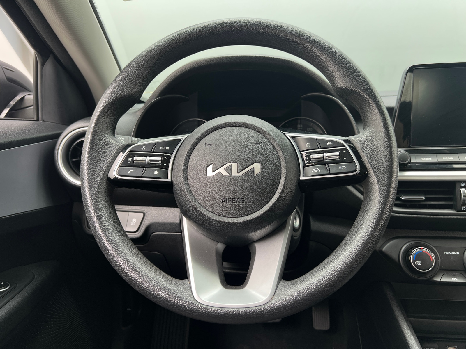 Thumbnail: 2024 Kia Forte - 5