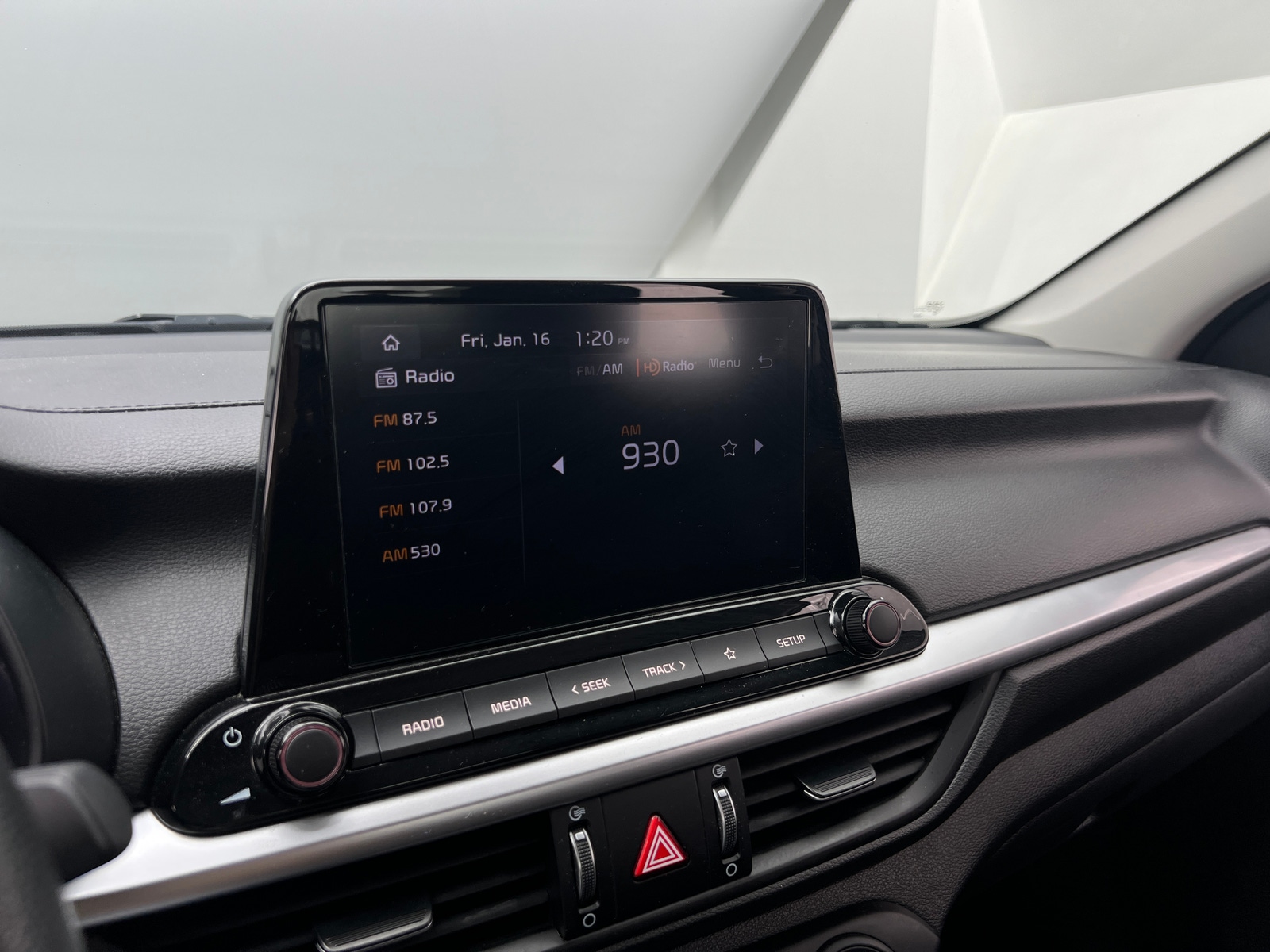 Thumbnail: 2024 Kia Forte - 4