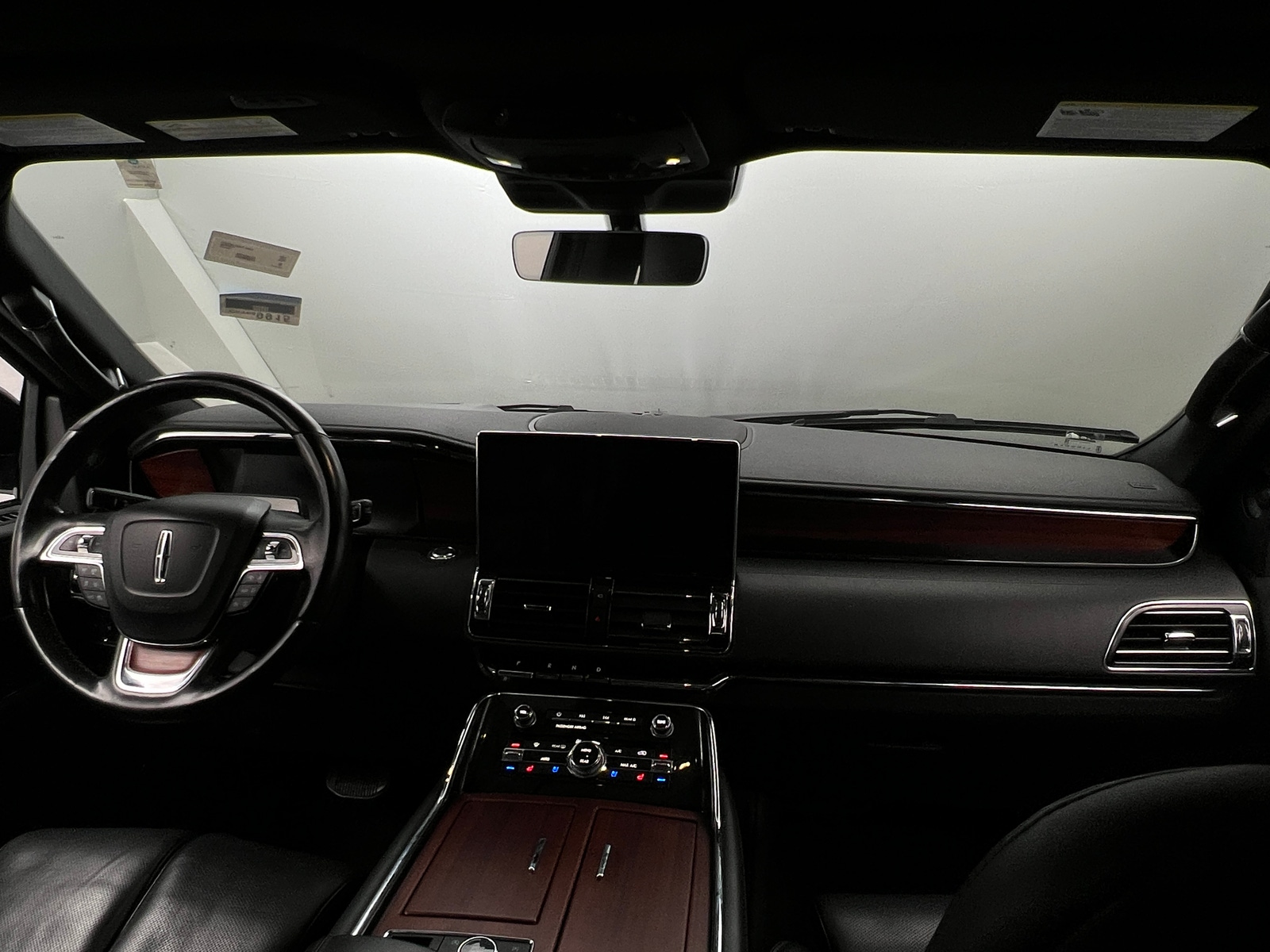 Thumbnail: 2022 Lincoln Navigator - 2