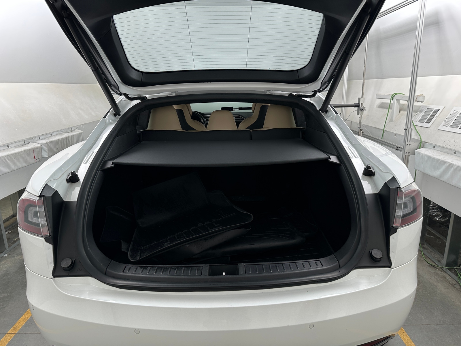 Thumbnail: 2017 Tesla Model S - 6