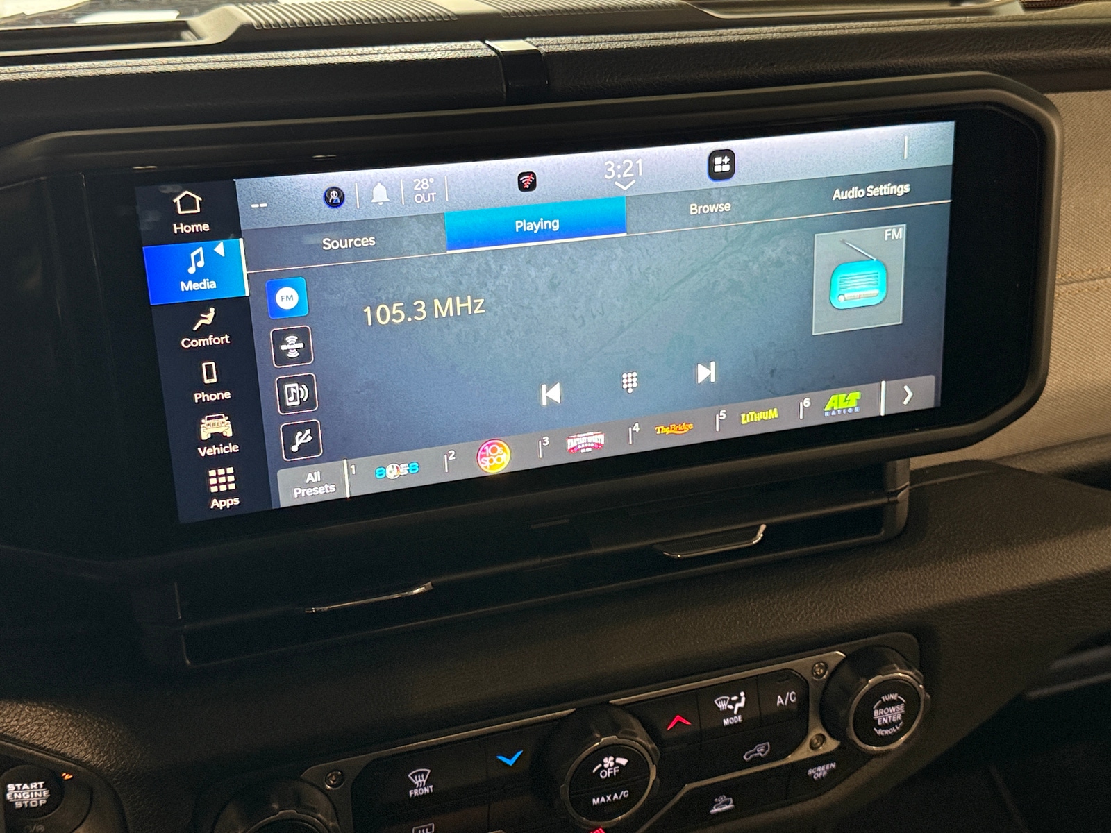 Thumbnail: 2025 Jeep Wrangler - 4