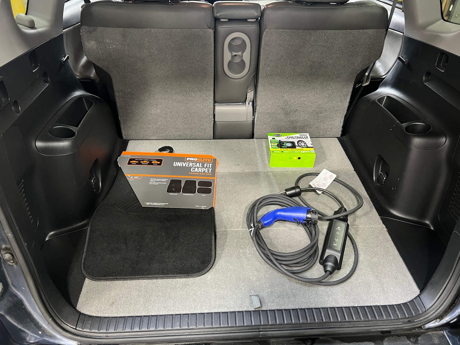 Thumbnail: 2013 Toyota RAV4 - 6