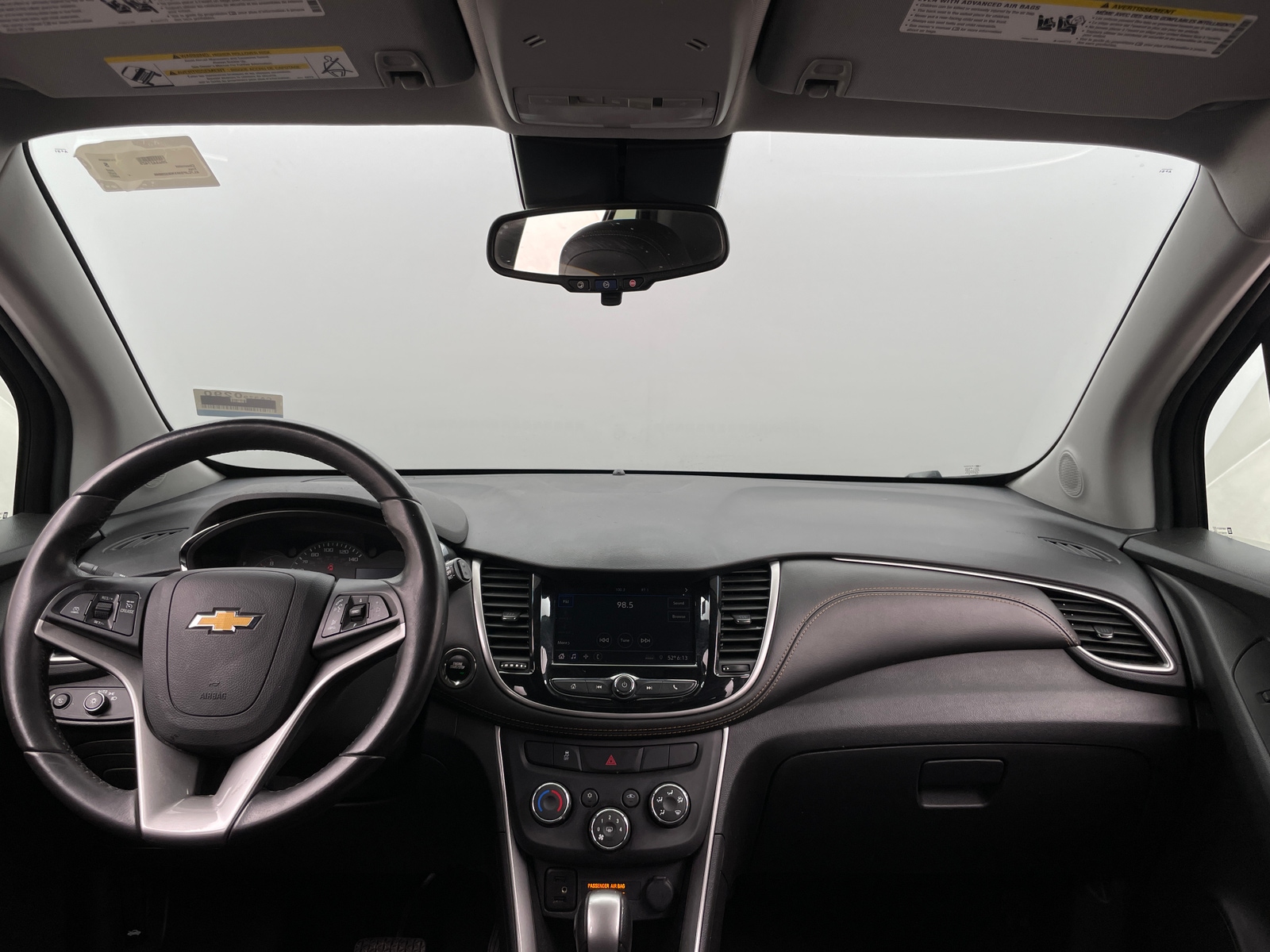 Thumbnail: 2022 Chevrolet Trax - 3