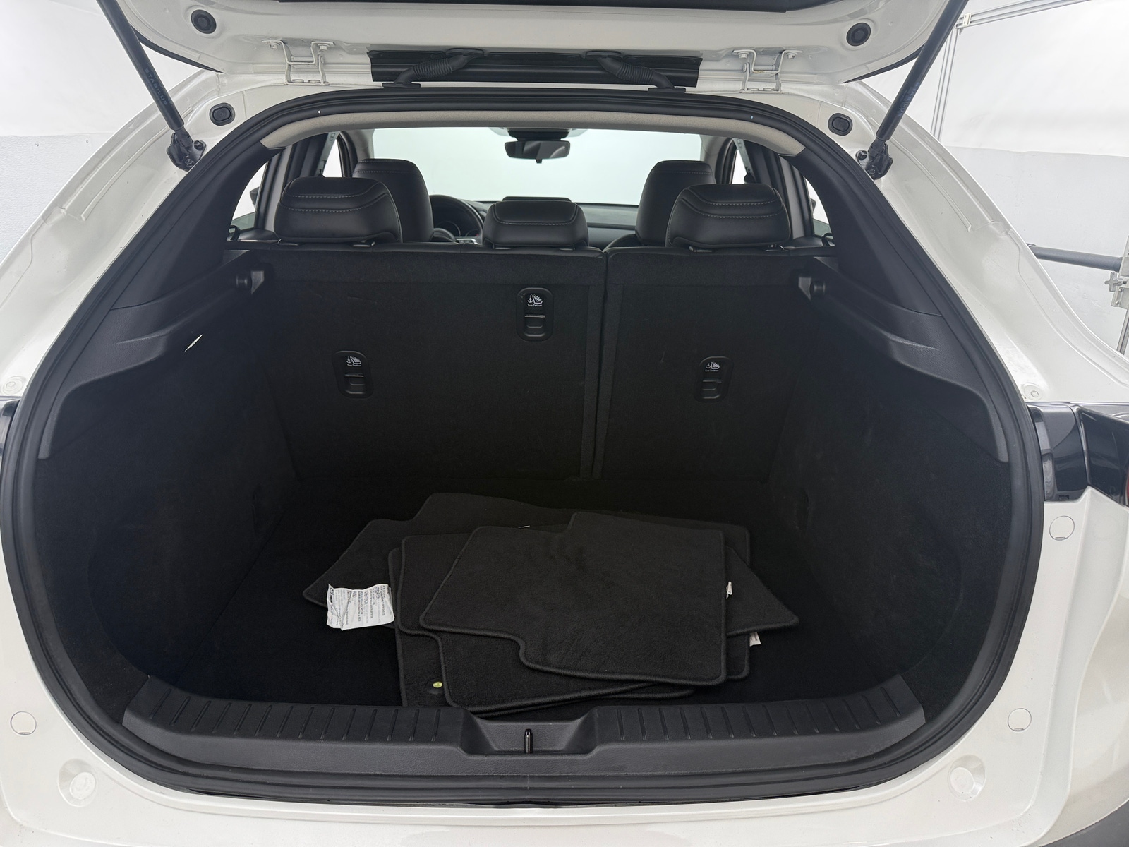 Thumbnail: 2024 Mazda CX-30 - 6