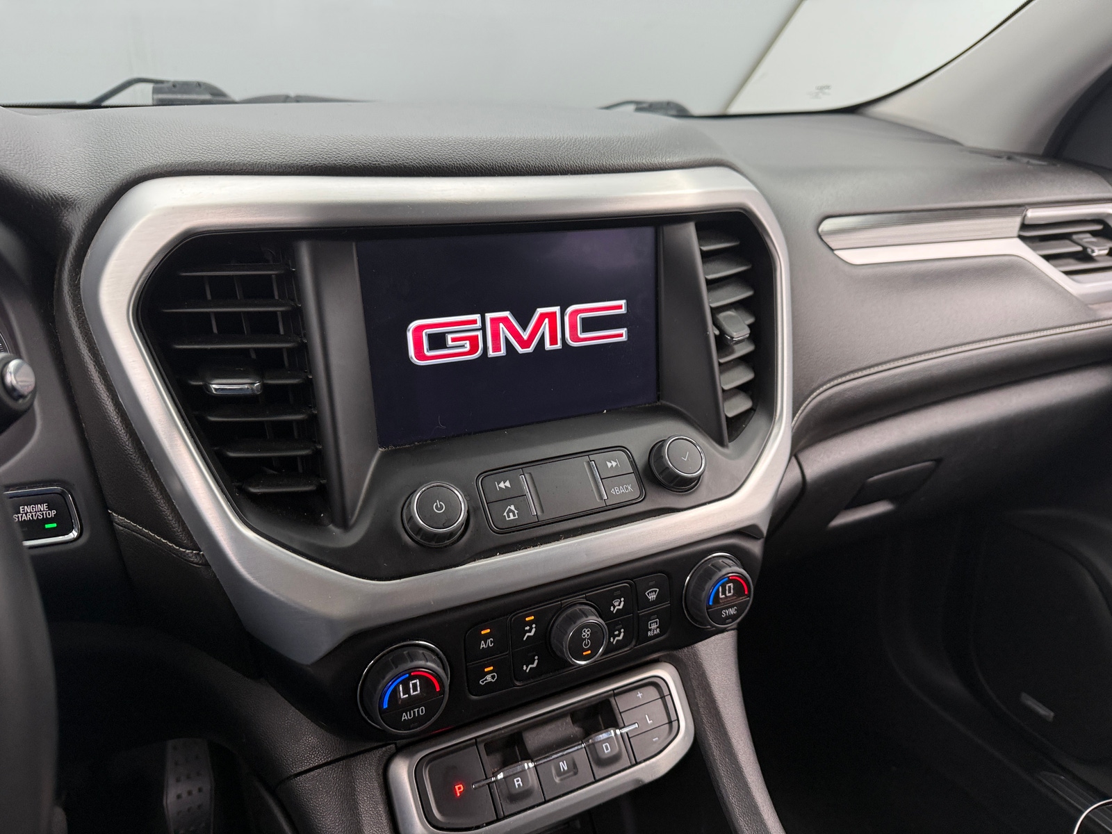 Thumbnail: 2023 GMC Acadia - 3