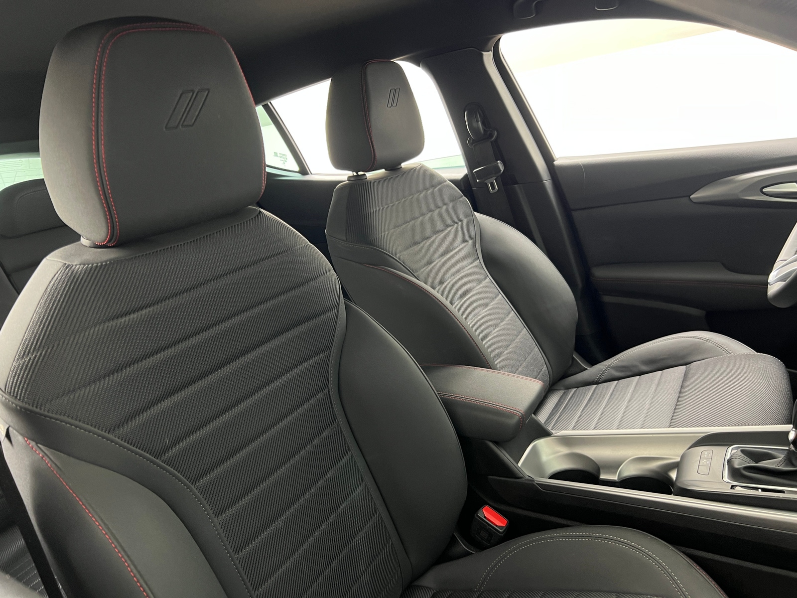 Thumbnail: 2024 Dodge Hornet - 2