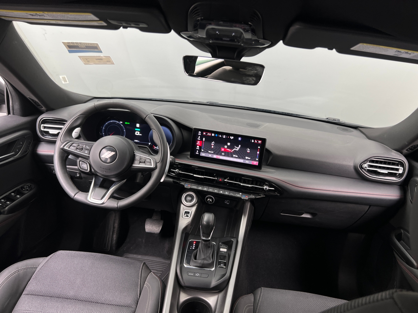 Thumbnail: 2024 Dodge Hornet - 3