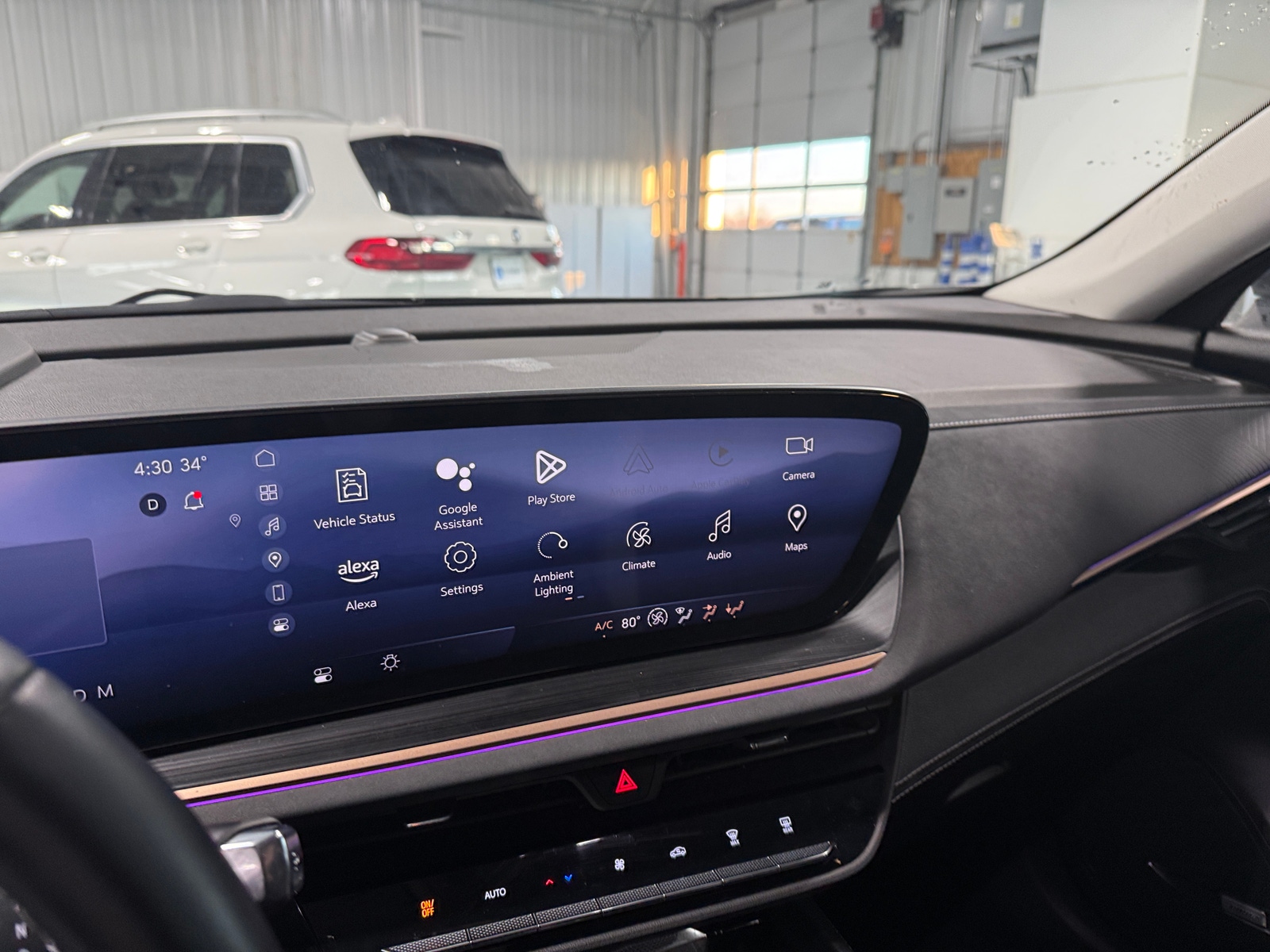 Thumbnail: 2024 Buick Envision - 3