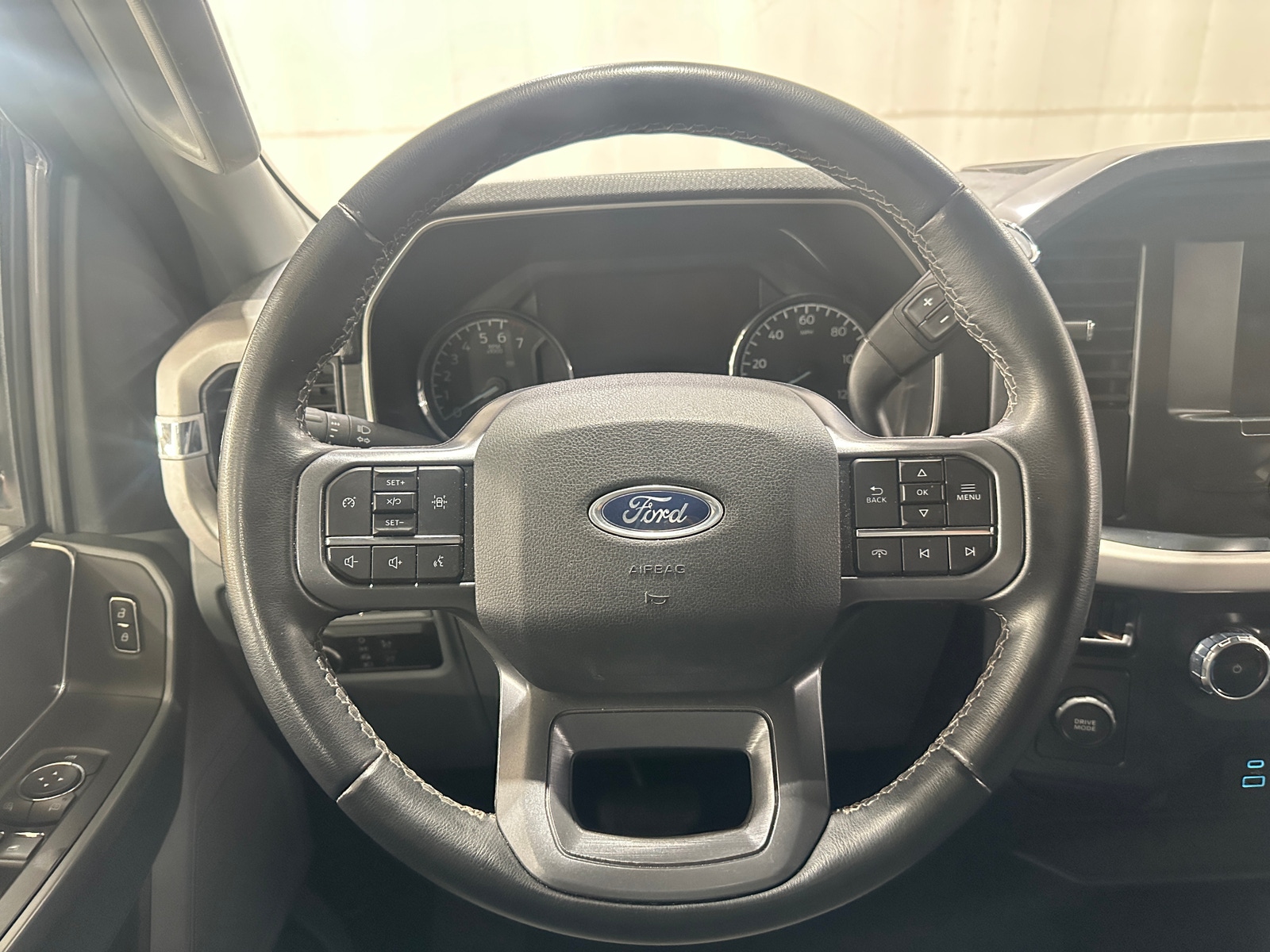 Thumbnail: 2023 Ford Econoline - 5