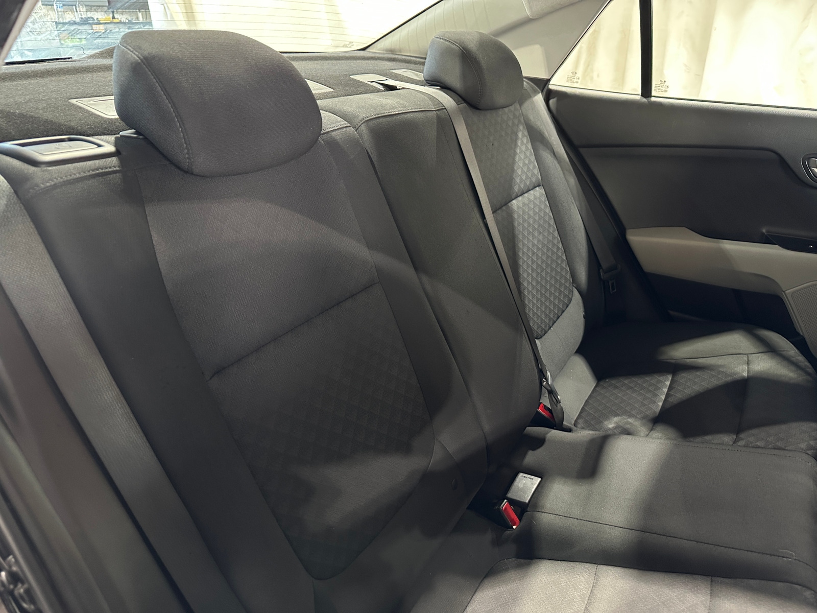 Thumbnail: 2022 Kia Rio - 6