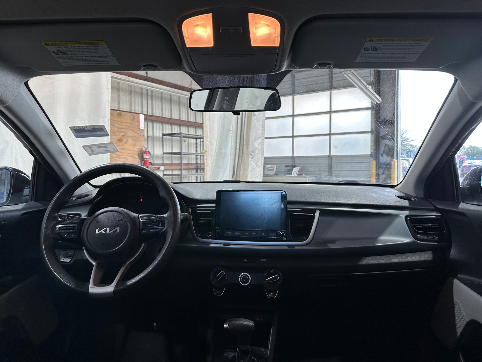 Thumbnail: 2022 Kia Rio - 3