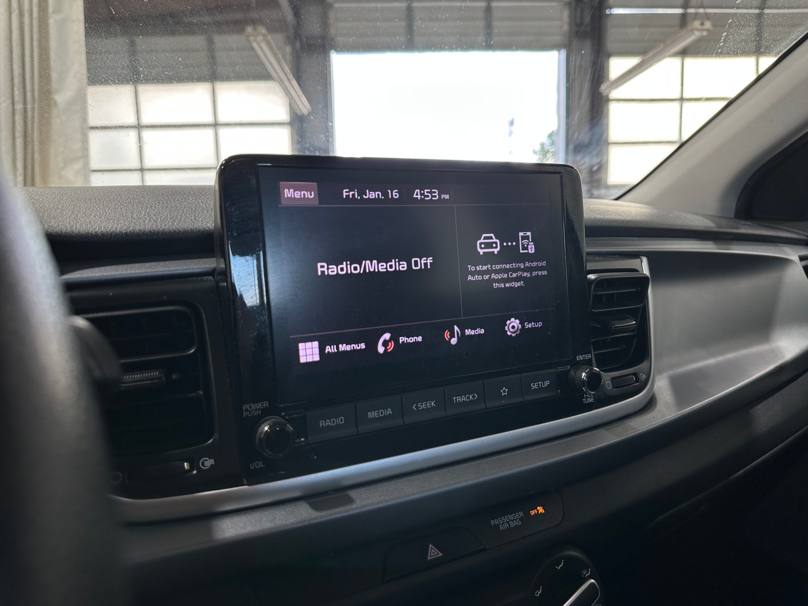 Thumbnail: 2022 Kia Rio - 4