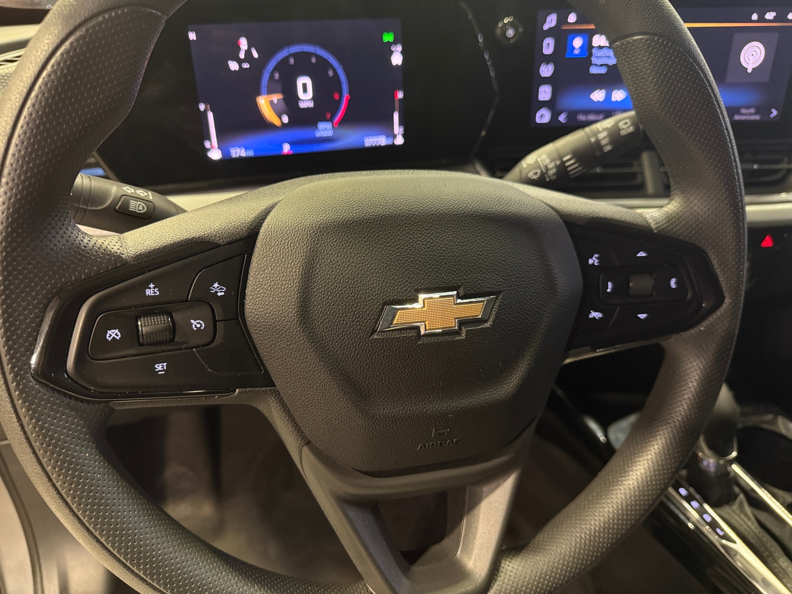 Thumbnail: 2025 Chevrolet Trax - 5